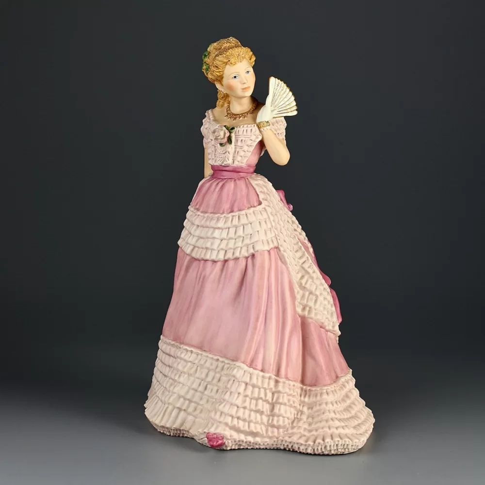 Винтажная фарфоровая статуэтка Дама с веером Англия Веджвуд Wedgwood Enchanted Evening