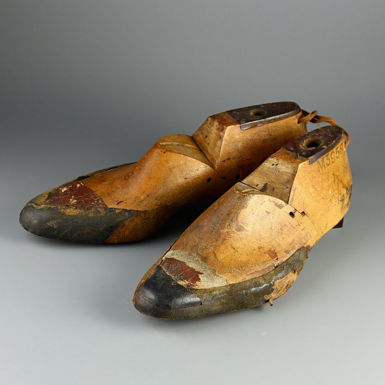 Антикварные деревянные обувные колодки Mobbs & Lewis Англия