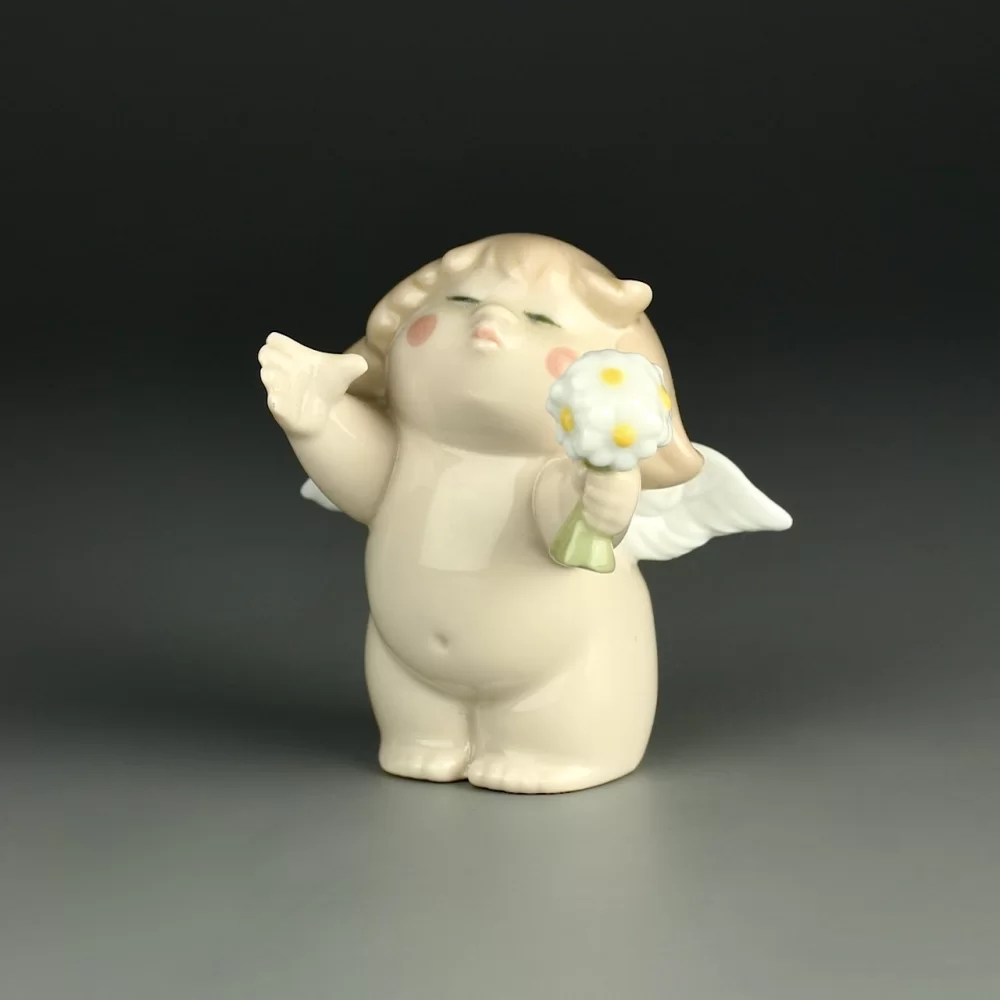 Винтажная фарфоровая статуэтка Ангел Испания NAO Lladro 5059 Flowers for You