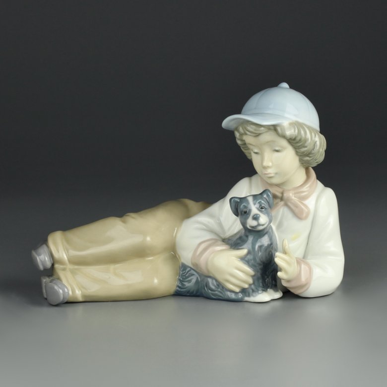Винтажная фарфоровая статуэтка Мальчик с собакой Испания Lladro NAO 1149 My Pal