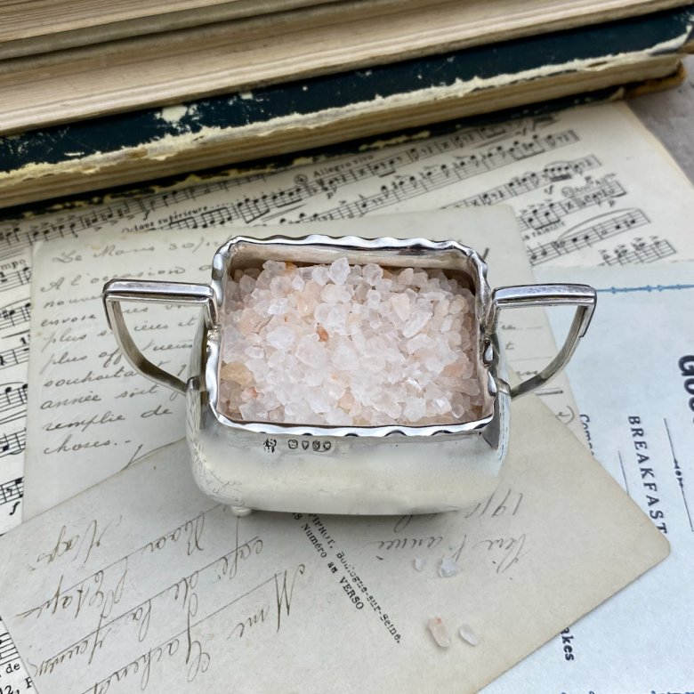 Антикварная серебряная сахарница солонка на ножках Charles Stuart Harris 1888 год