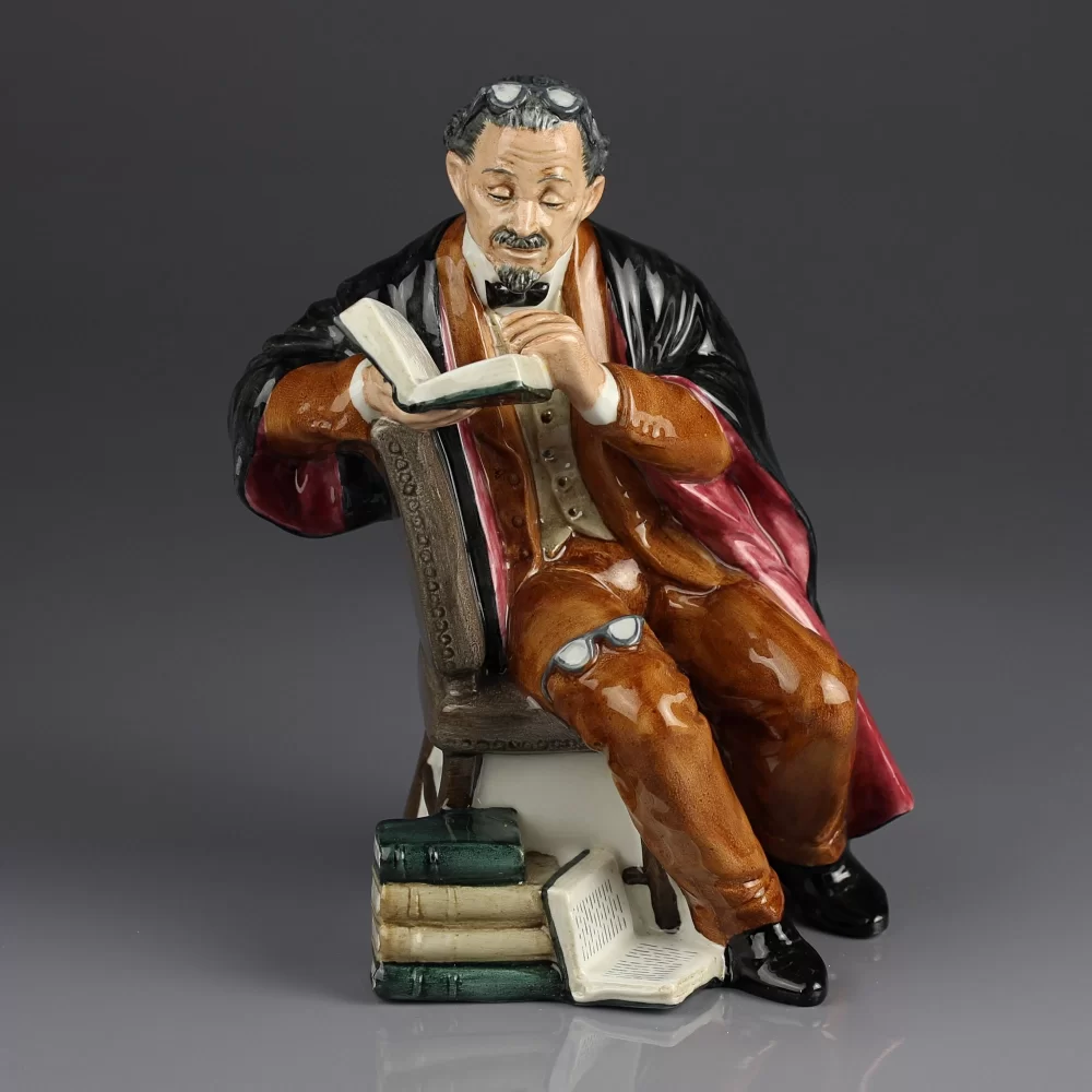 Винтажная фарфоровая статуэтка Англия Профессор Royal Doulton 2281 Professor