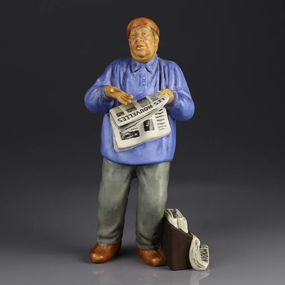 Винтажная фарфоровая статуэтка Англия Парижанин Royal Doulton 2445 Parisian