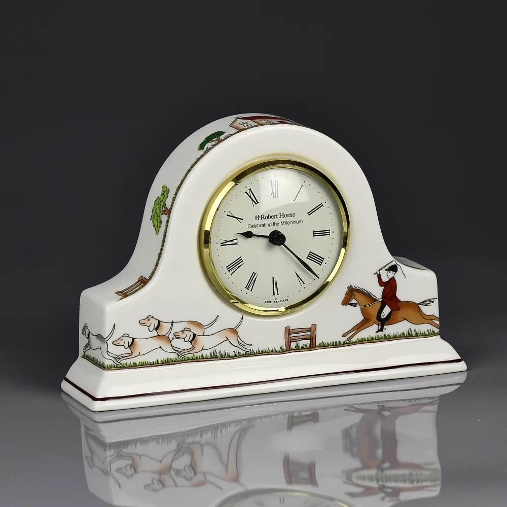 Винтажные фарфоровые часы со сценой псовой охоты Англия Веджвуд Wedgwood Hunting Scenes