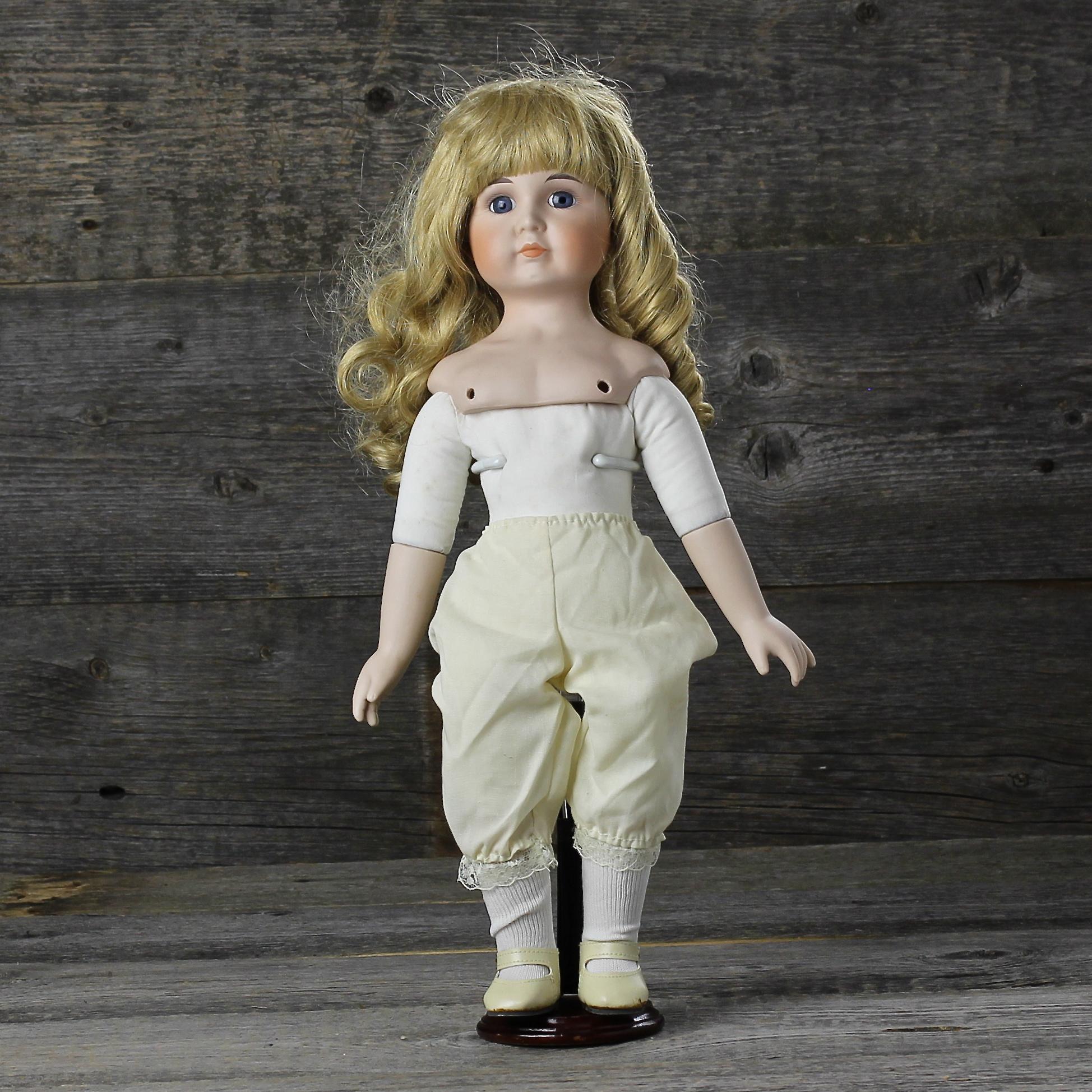 Винтажная кукла с лондонского блошиного рынка
