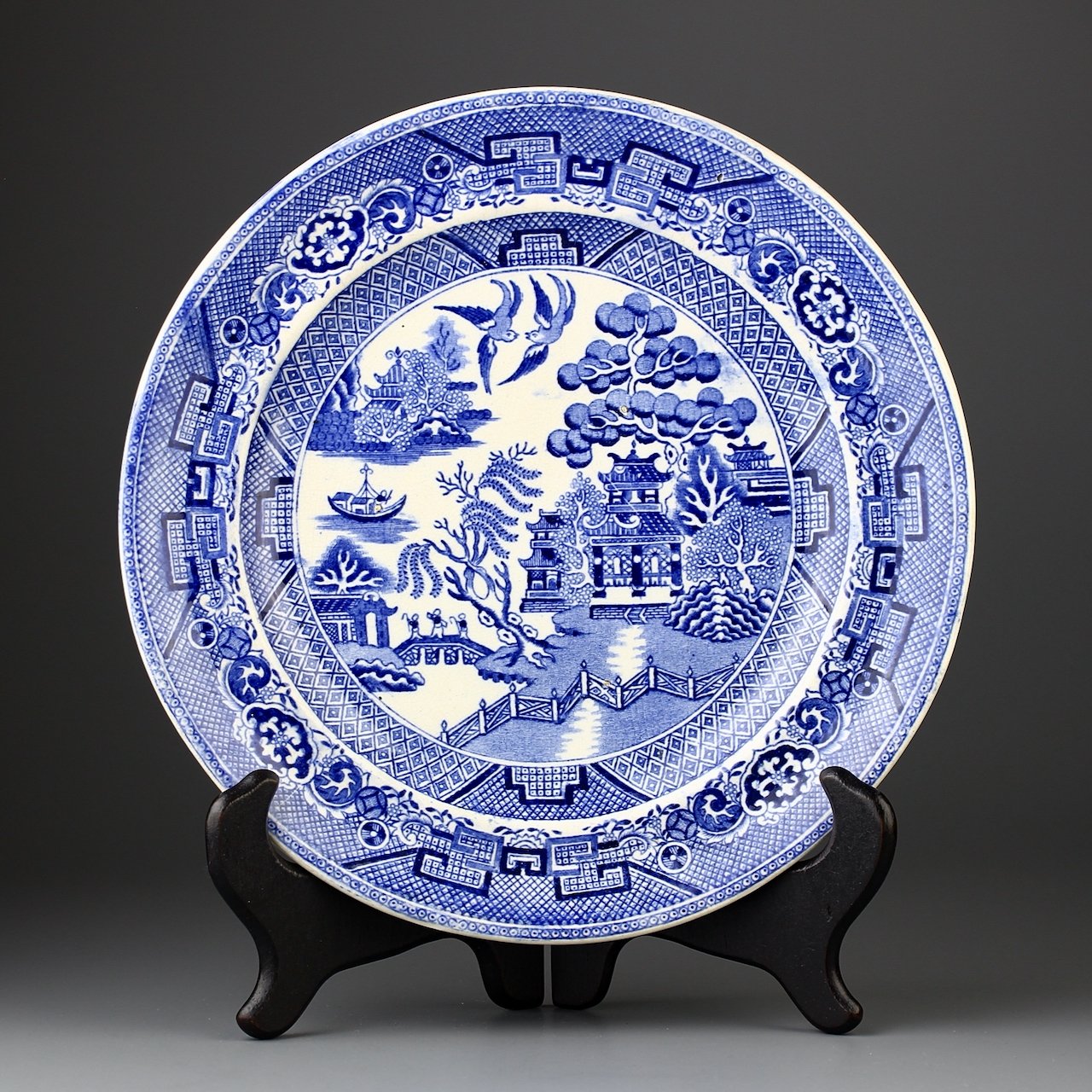 Антикварная английская тарелка Шинуазри Fenton Staffordshire Stone China Blue Willow Голубая ива