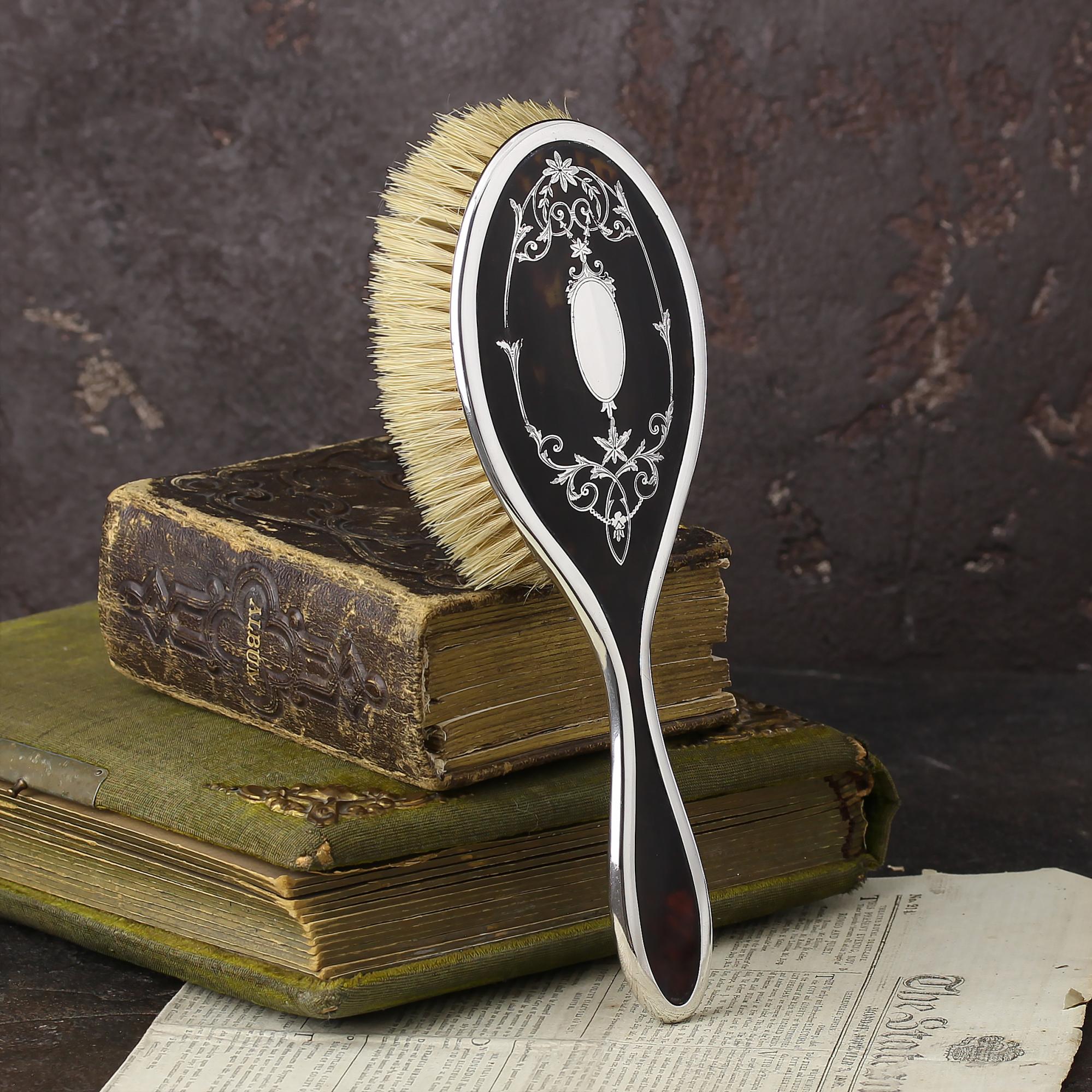 Антикварная щётка для волос Англия Бирмингем Levi & Salaman 1919 год