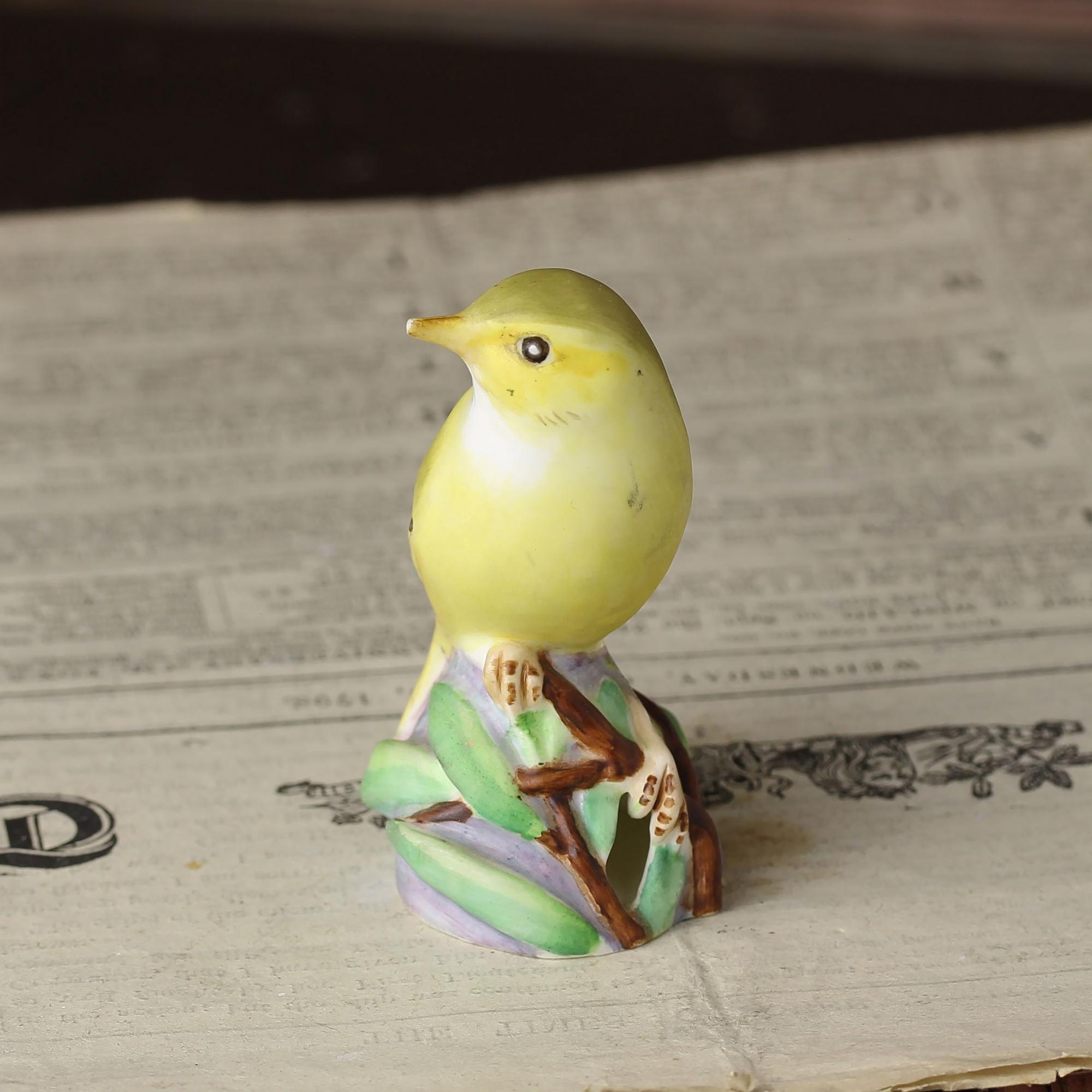 Винтажная фарфоровая фигурка Англия Птица Royal Worcester Wood Warbler Пеночка-трещотка Березовка