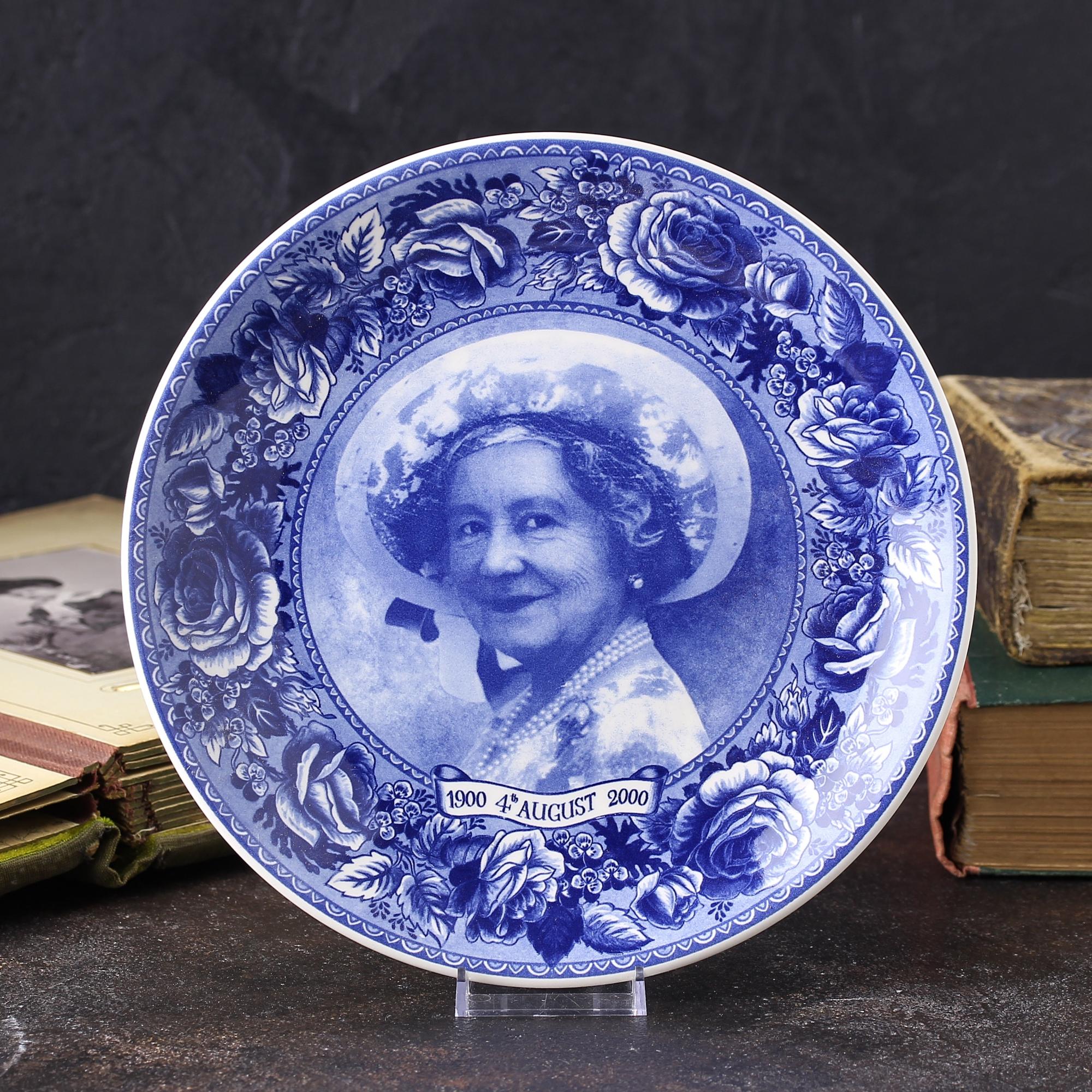 Тарелка винтажная декоративная настенная Англия Королева мать Елизавета Юбилей Веджвуд Wedgwood Queen Mother Centenary 1900-2000