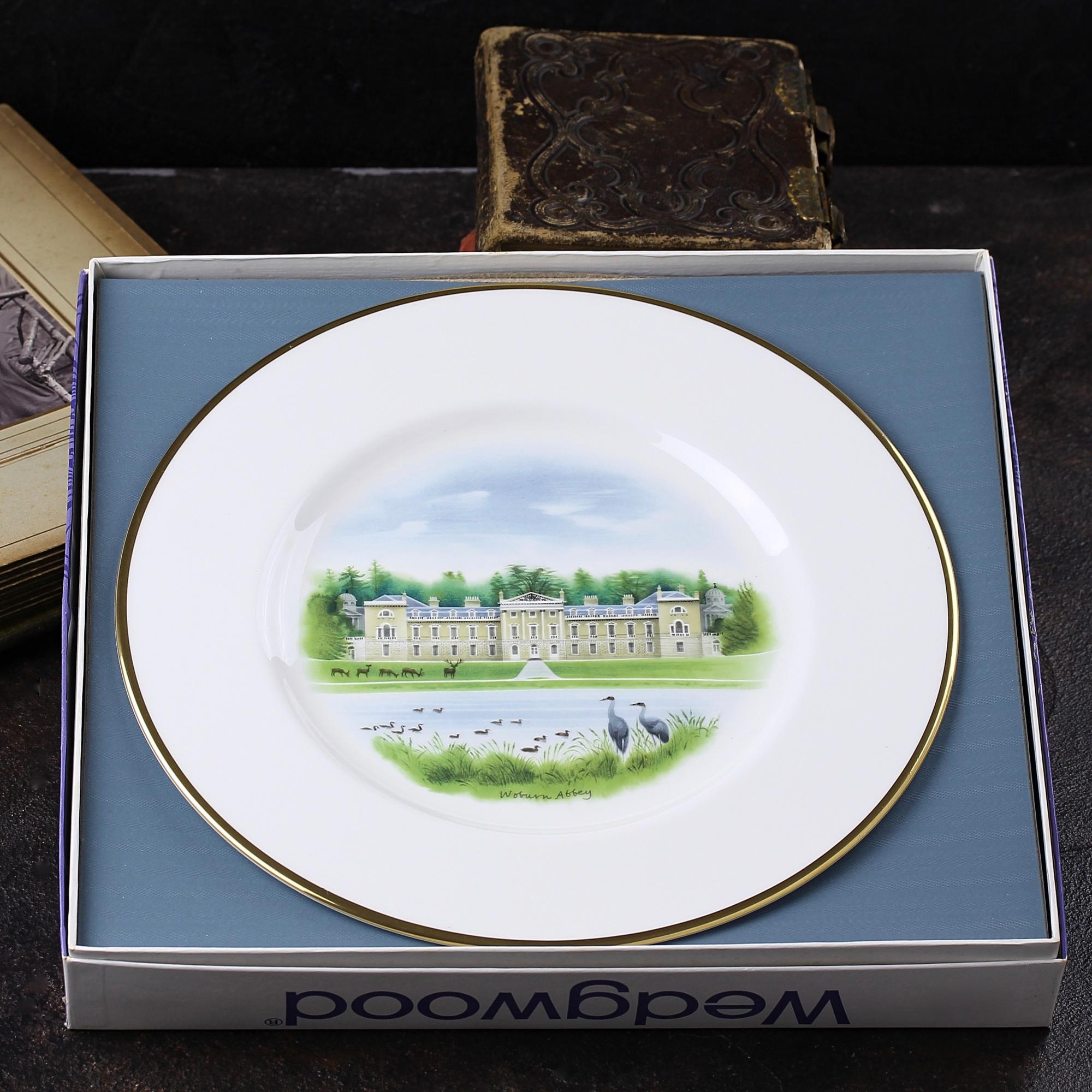 Винтажная декоративная тарелка Wedgwood David Gentleman "Woburn Abbey" Усадьба Уоберн-Эбби