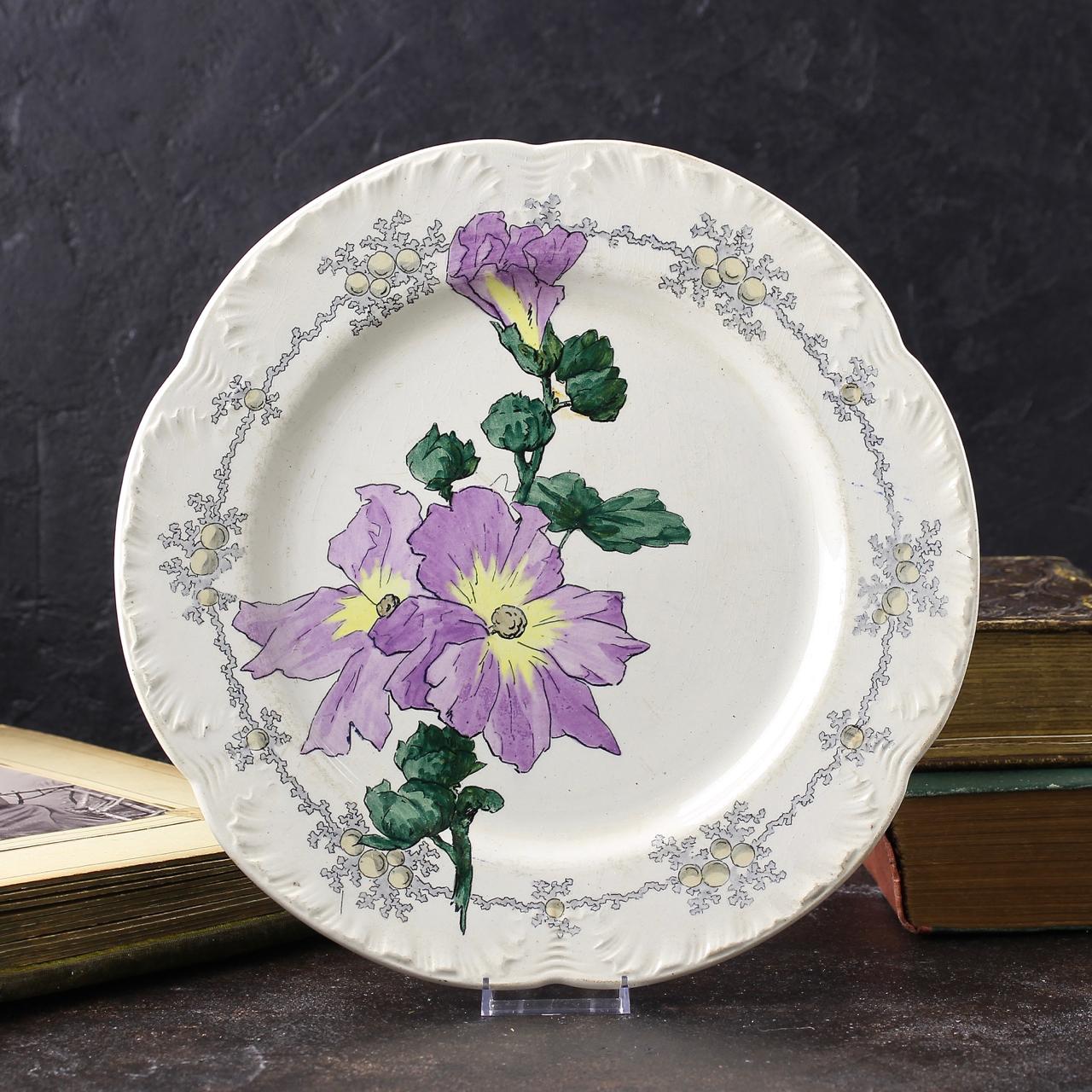 Большая антикварная тарелка с ручной росписью "Цветение"