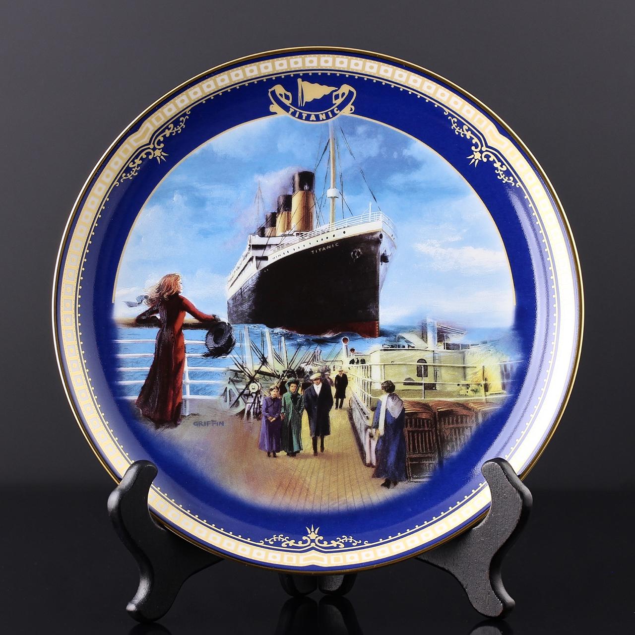 Винтажная декоративная тарелка Bradford Exchange "On the Promenade" На набережной с видом на Титаник
