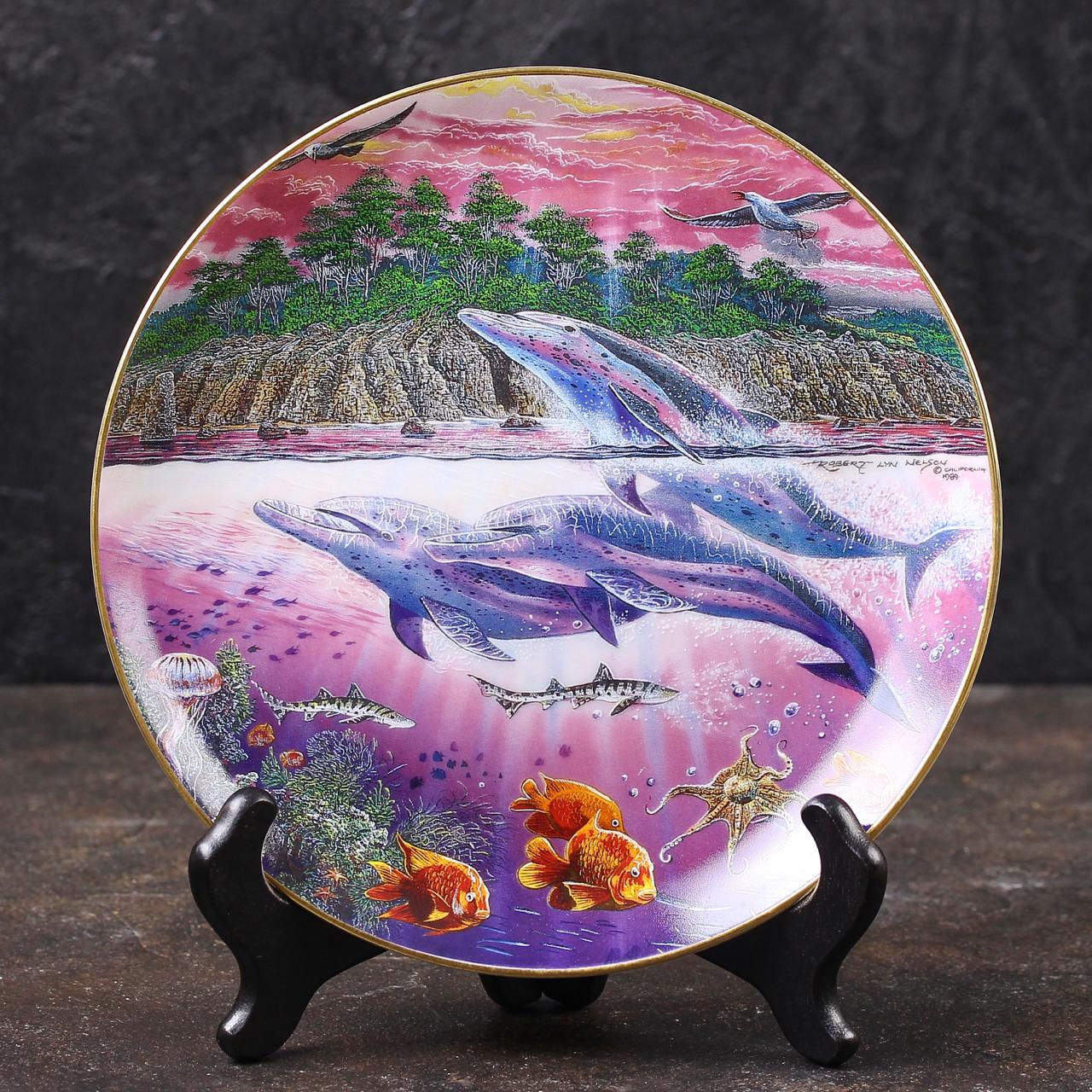 Тарелка винтажная декоративная настенная Фарфор Дельфины Рыбы Калифорния Danbury Mint Underwater Paradise California Spirits