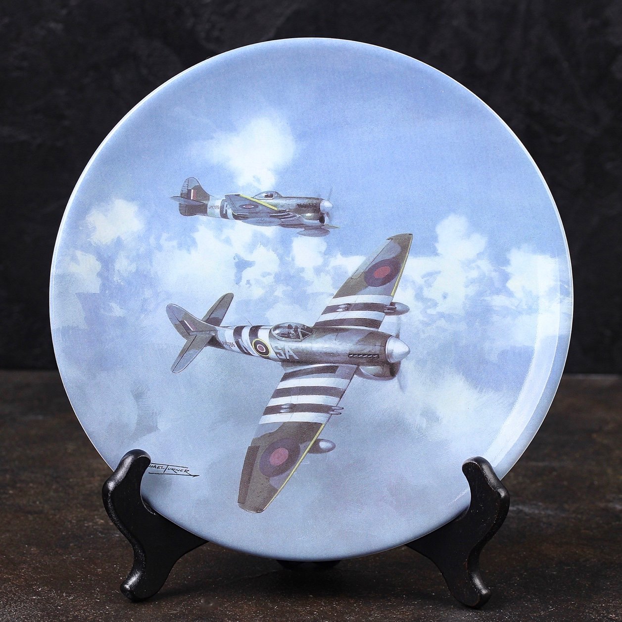 Винтажная английская тарелка с военными самолётами Coalport Reach for the Sky Gathering Storm Надвигающаяся буря