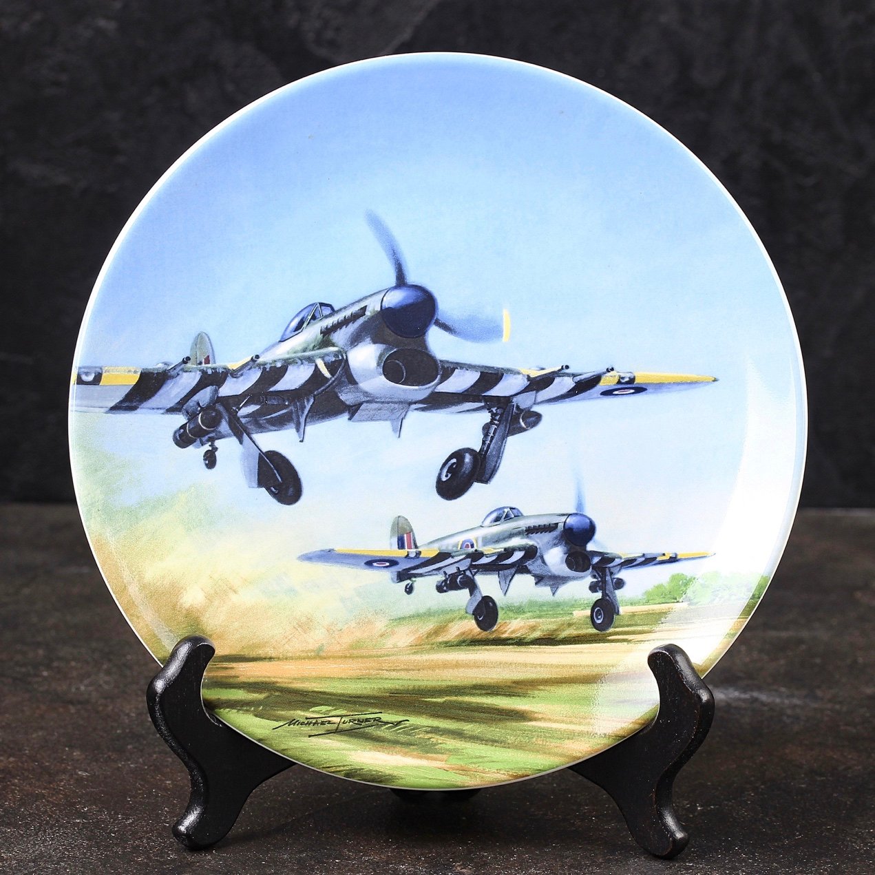 Винтажная английская тарелка с военными самолётами Coalport Reach for the Sky Take-Off Взлёт