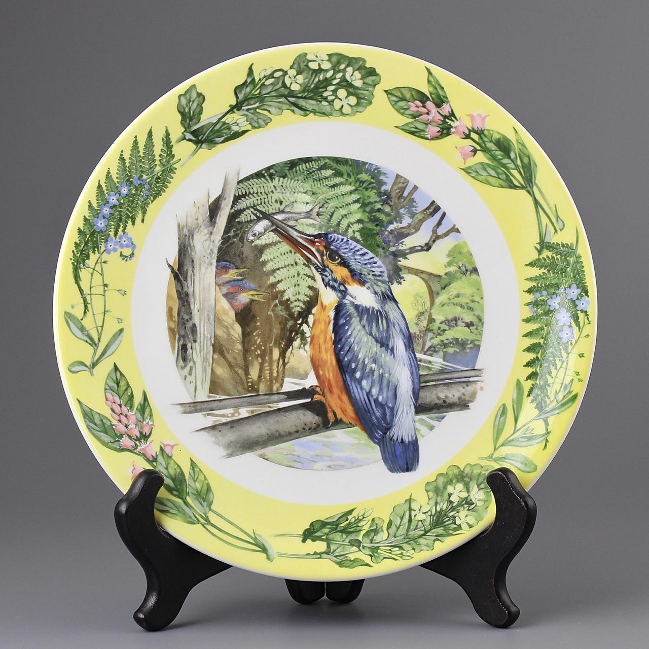Винтажная декоративная тарелка Royal Grafton "A Nestful" Полное гнездо / Зимородок