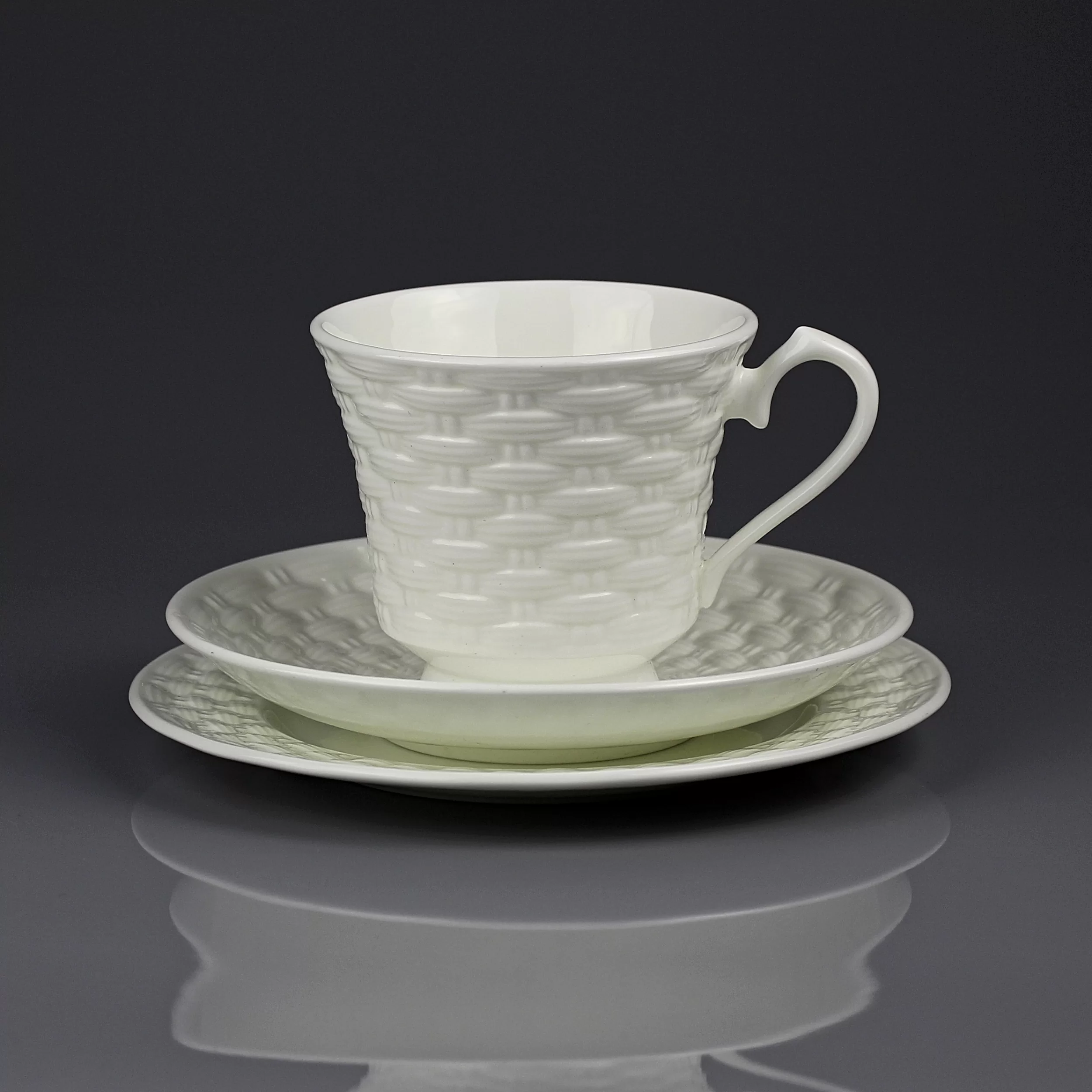 Винтажное фарфоровое чайное трио Англия Aynsley Belleek Basketweave