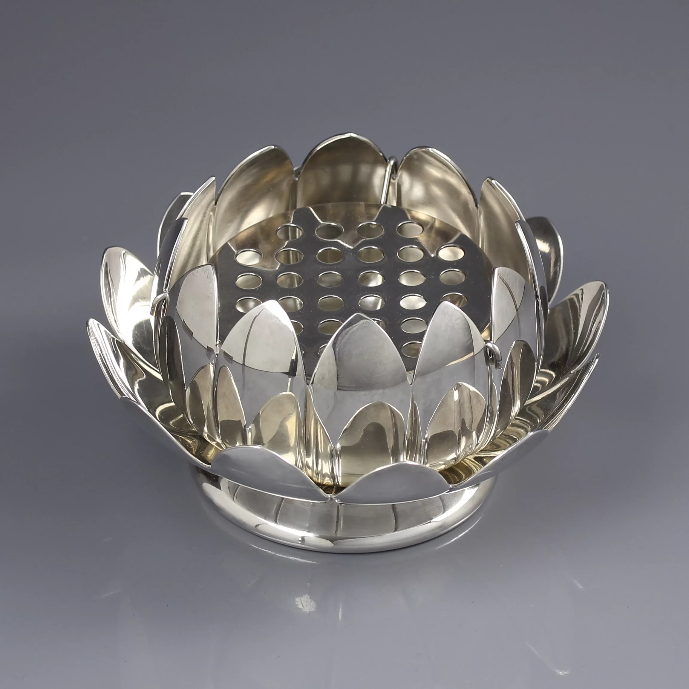 Винтажный пикфлёр Роузбол Лягушка для цветов Rose Bowl Flower Frog Reed & Barton