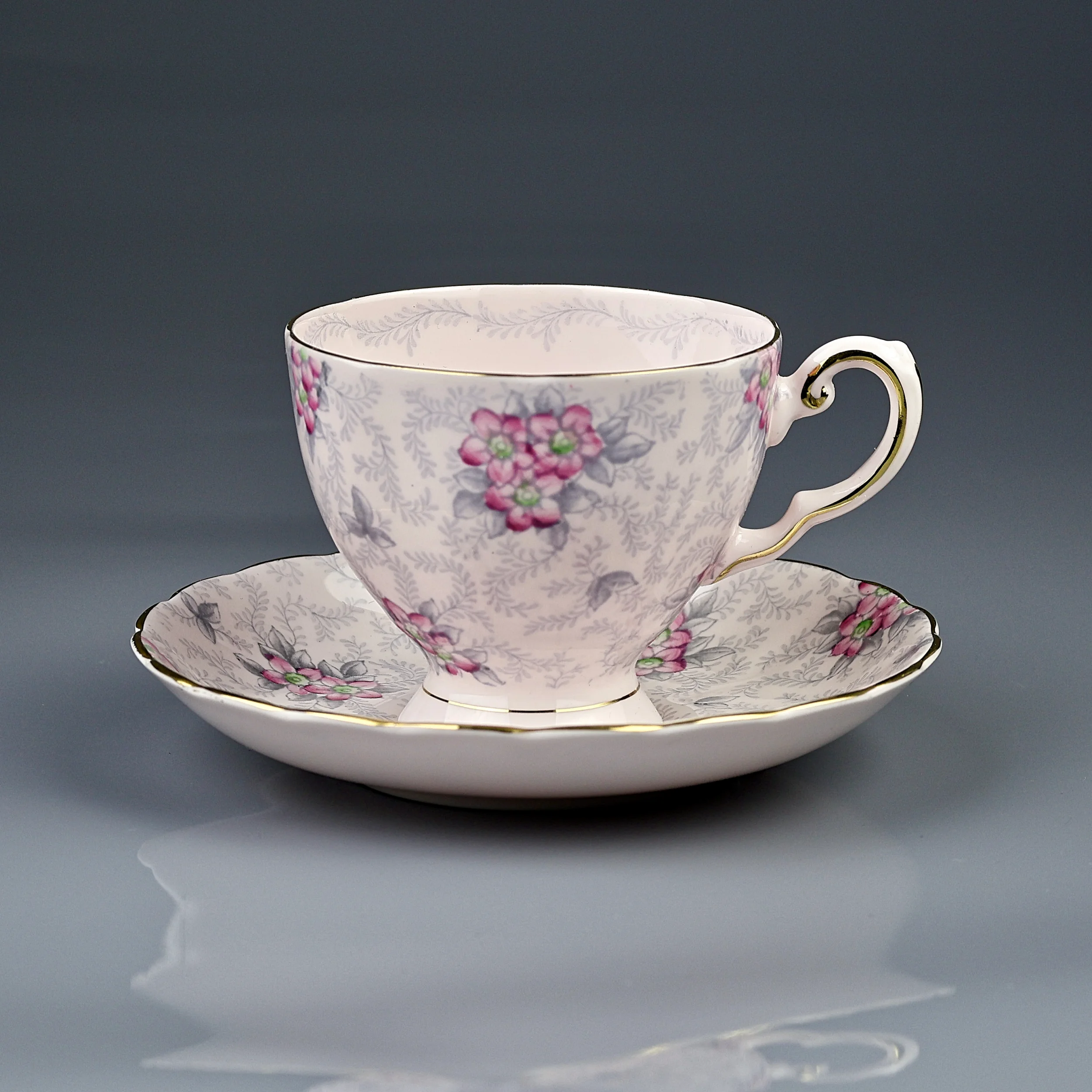 Винтажная фарфоровая чайная пара Англия Tuscan Fine English Bone China
