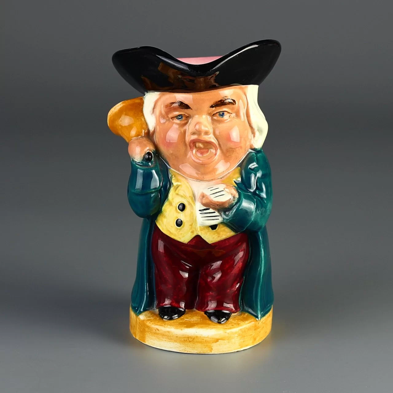 Винтажный английский кувшин Burlington Ware Oyez Городской глашатай Toby Character Jug