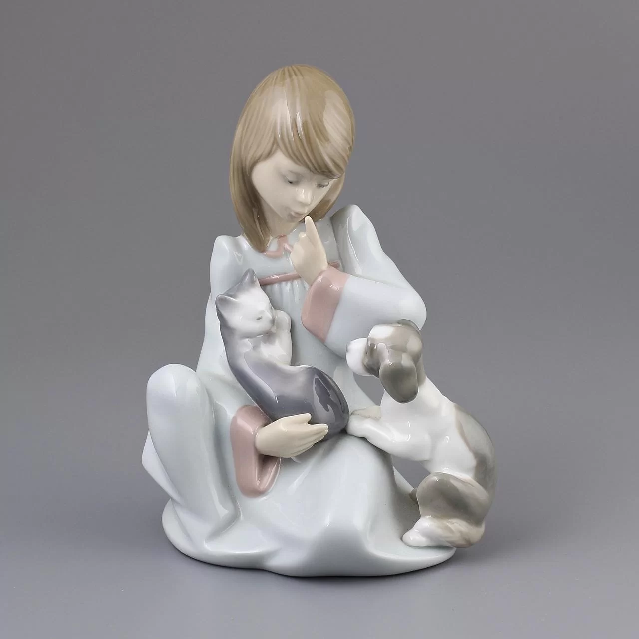Винтажная фарфоровая статуэтка Испания Lladro 5640 Cat Nap Девочка Кошка Собака