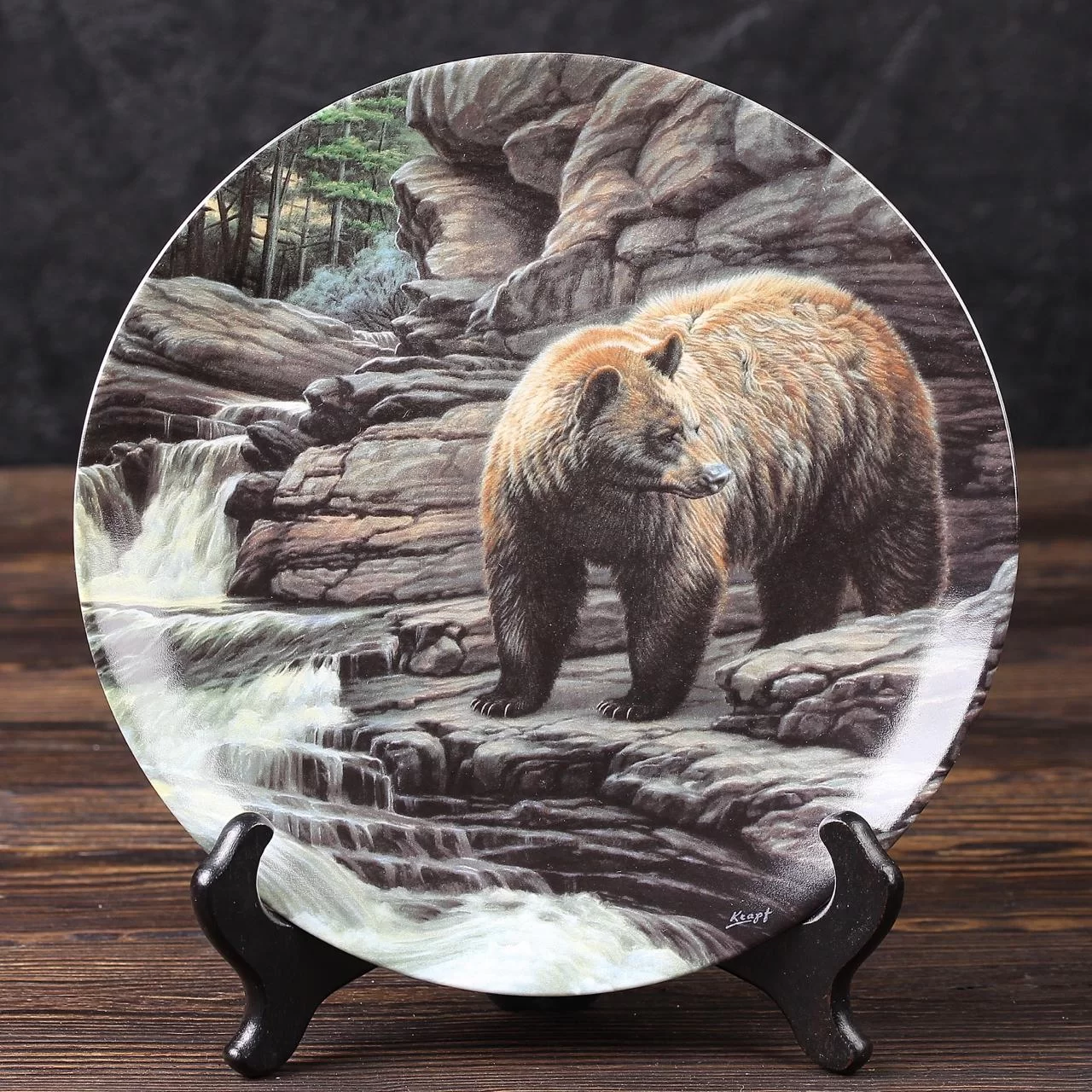 Тарелка винтажная декоративная настенная Фарфор Медведь Dominion Wild and Free Canada's Big Game Cinnamon Bear