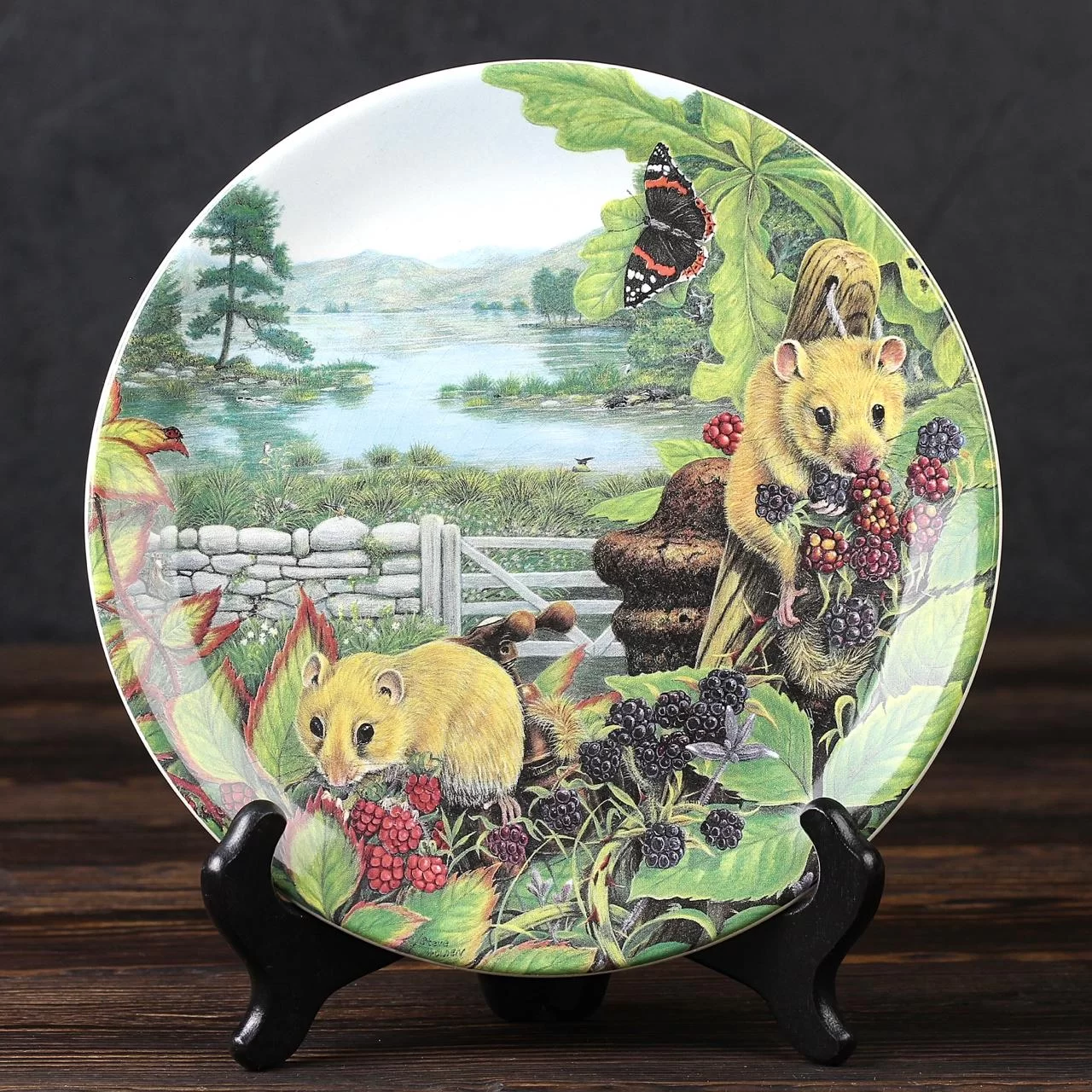 Тарелка винтажная декоративная настенная Фарфор Англия Сони в живой изгороди Davenport Dormice in the Hedgerow Secret Life of the Farm