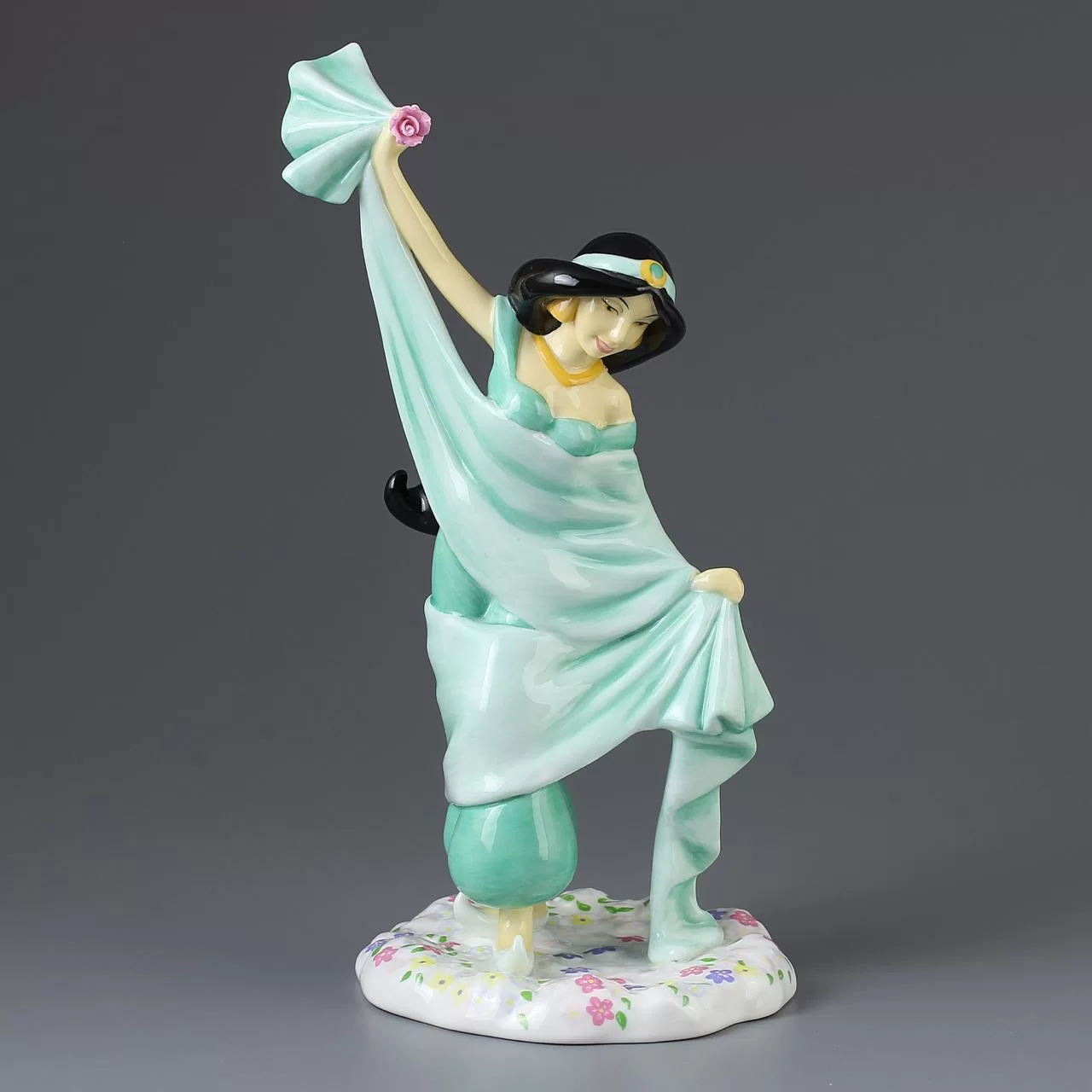 Винтажная фарфоровая статуэтка Принцесса Жасмин Англия Royal Doulton Disney Princesses Jasmine