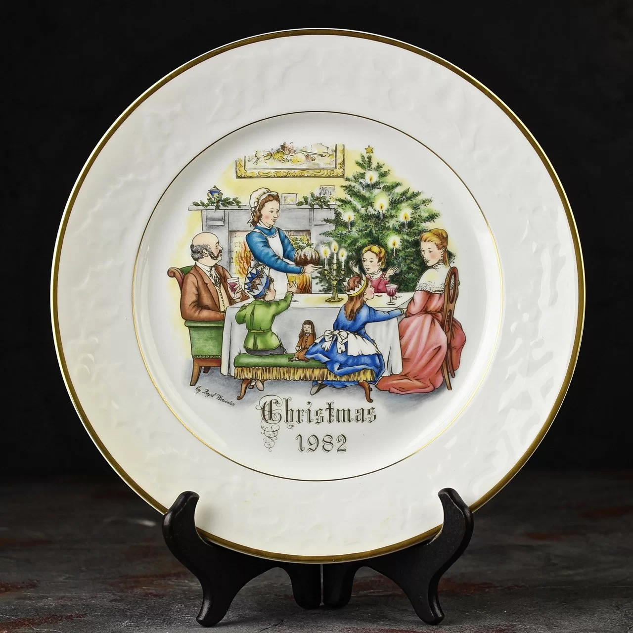 Тарелка винтажная декоративная настенная Фарфор Англия Рождество Royal Worcester Christmas Day 1982 Applaud the festive season's fare