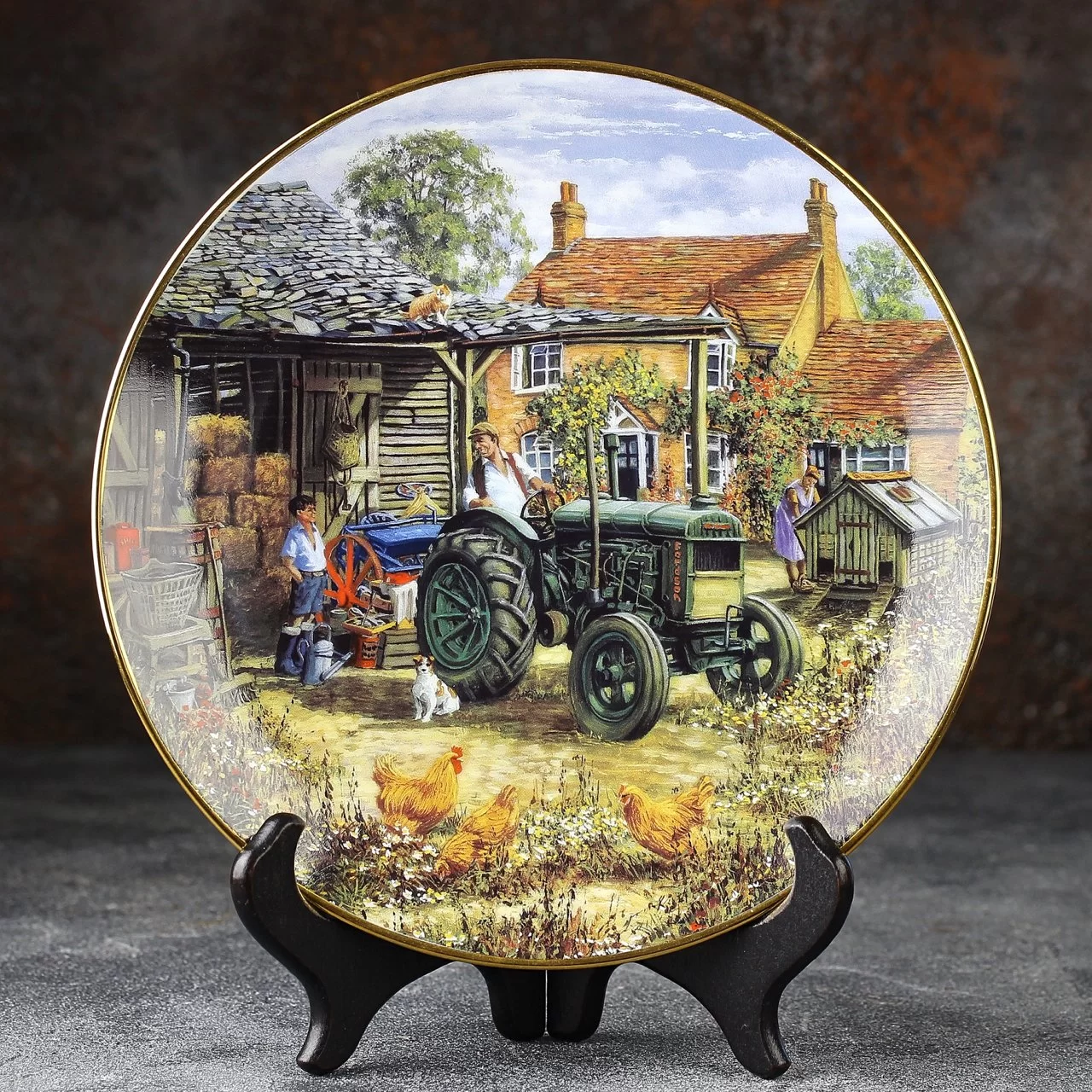 Тарелка винтажная декоративная настенная Фарфор Трактора Форд На работу Danbury Mint Ford Tractors Off to Work 1943 Fordson Model N