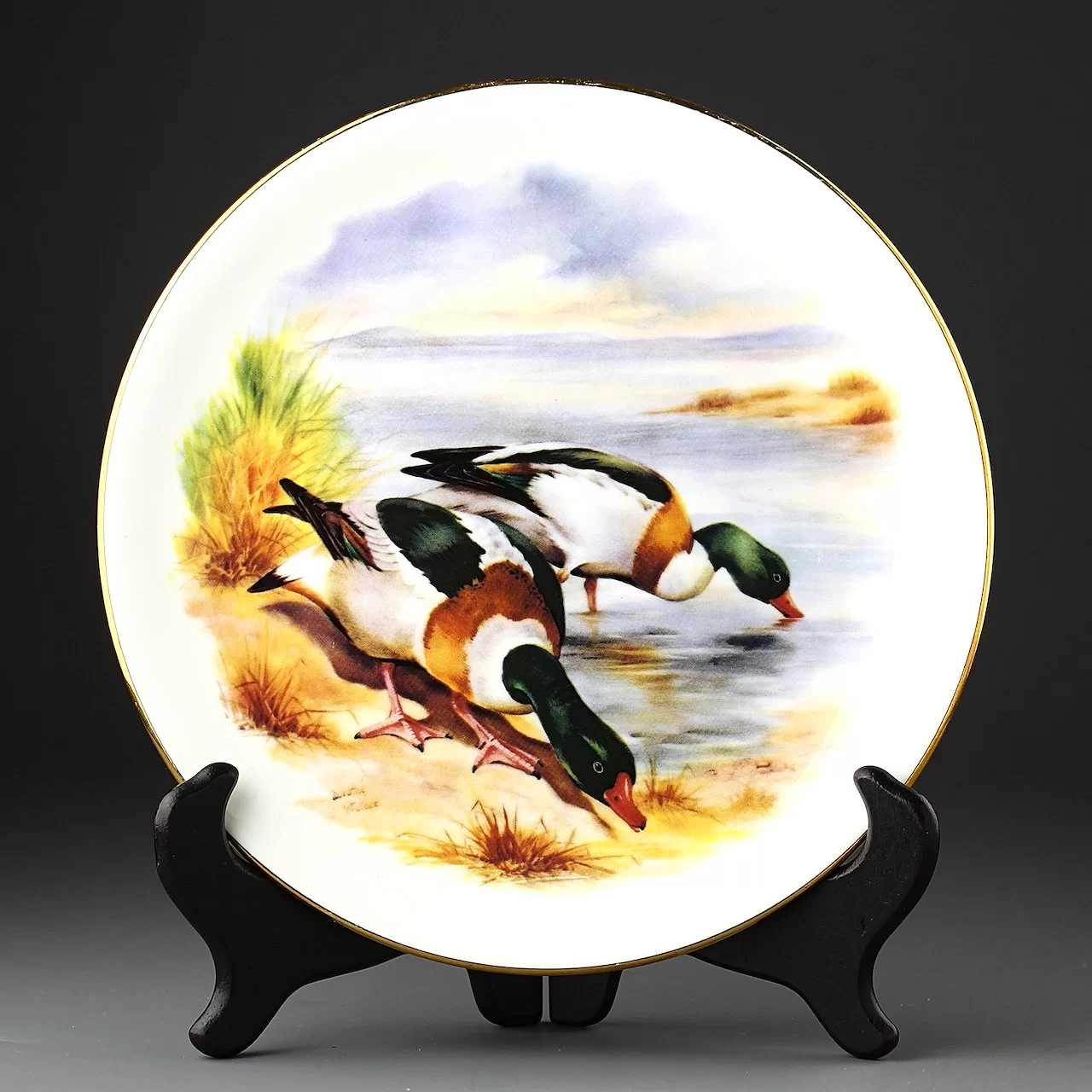 Тарелка винтажная декоративная настенная Фарфор Англия Утки Птицы Royal Grafton Wildfowl Shellduck