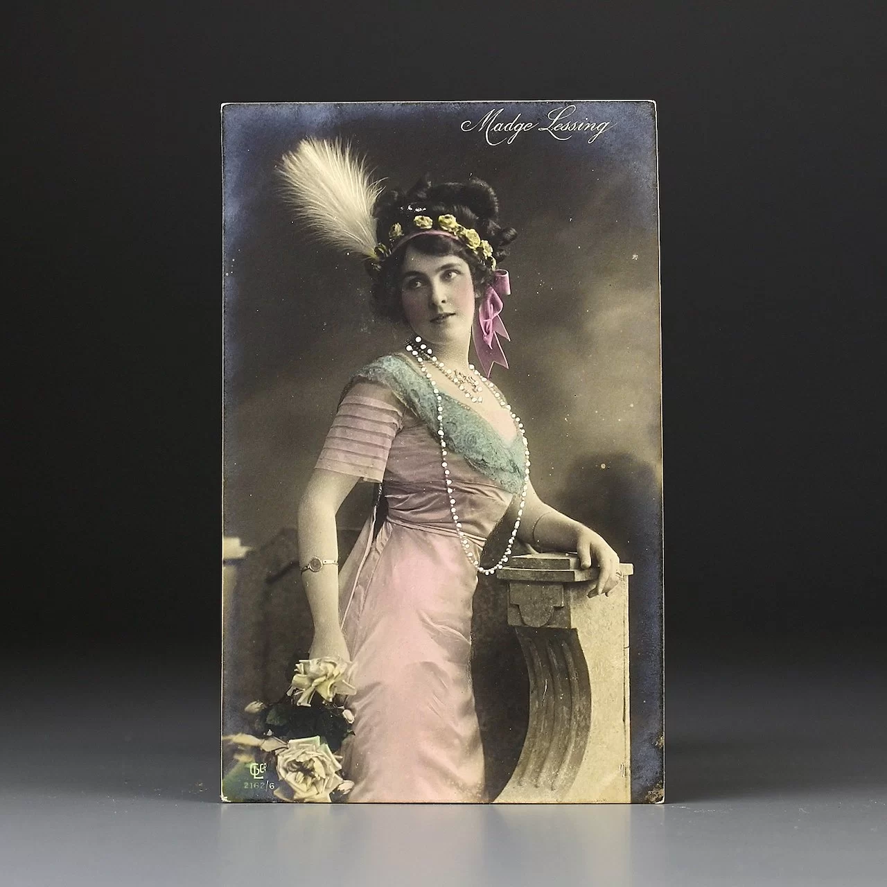 Антикварная почтовая открытка "Madge Lessing" Мэдж Лессинг Gustav Liersch Ser.2162/6