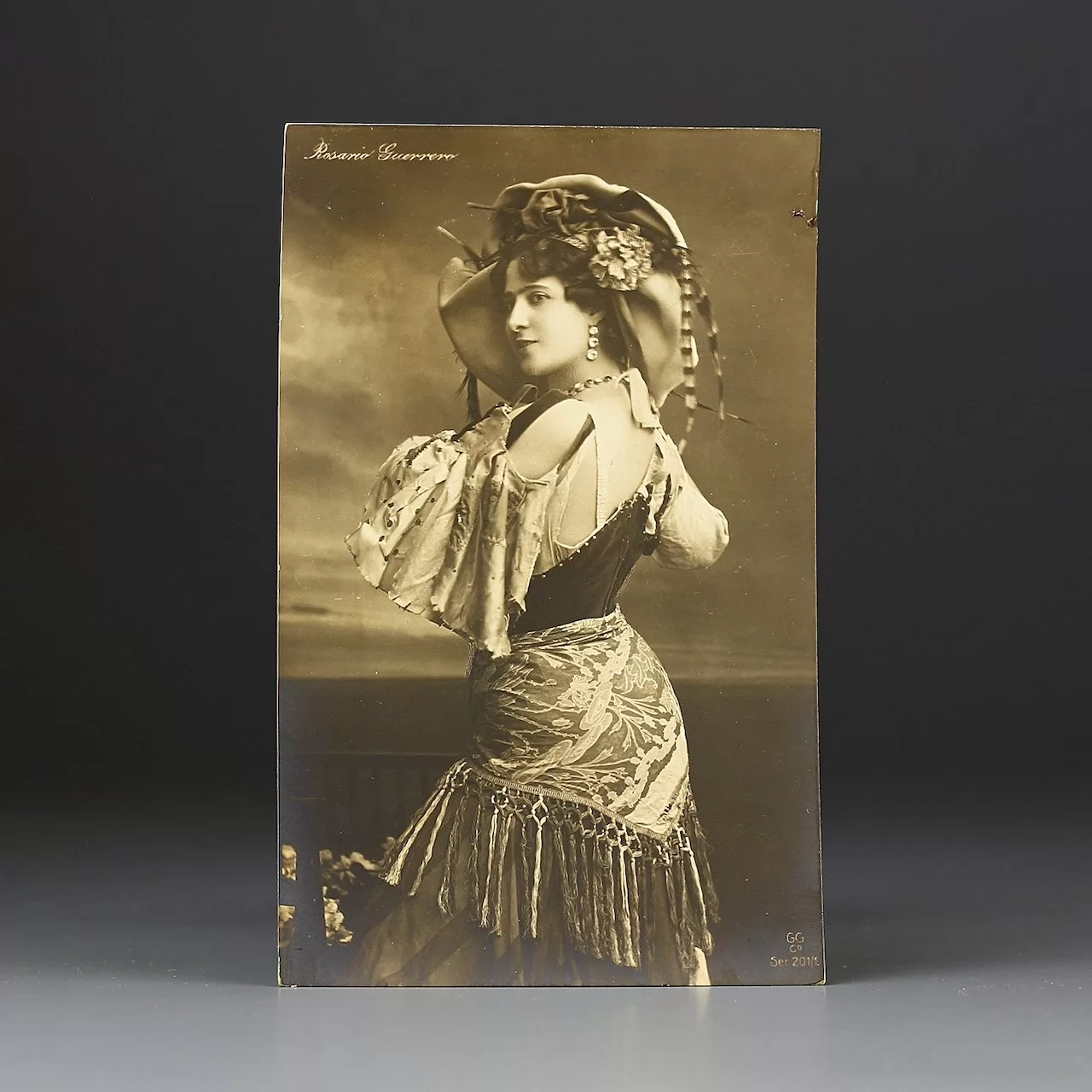 Антикварная почтовая открытка Rosario Guerrero Gerlach Ser.201/1