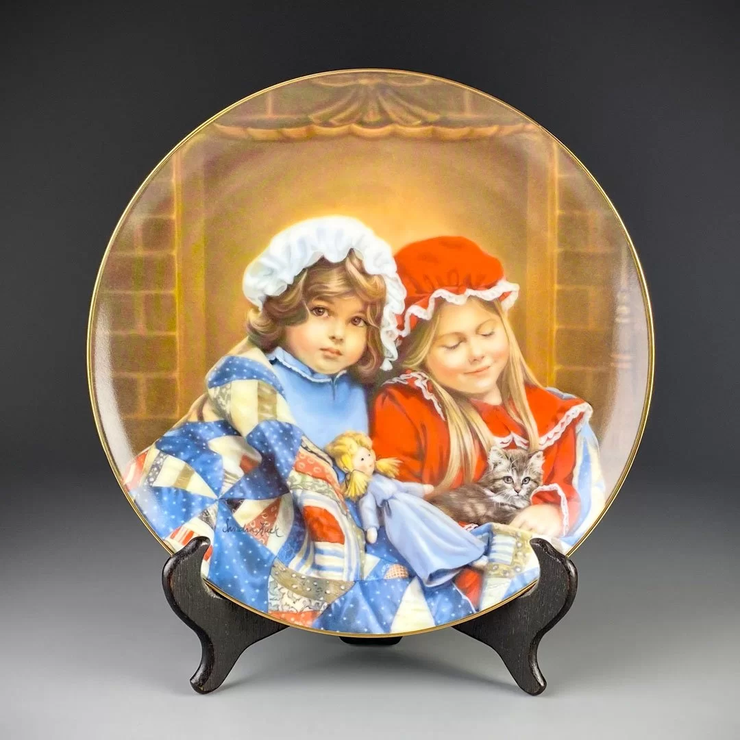 Тарелка винтажная декоративная настенная Фарфор Дети у камина Reco Childhood Almanac Fireside Dreams