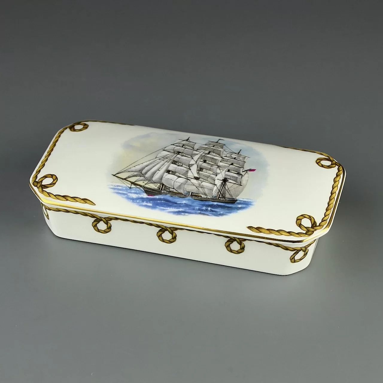Винтажная фарфоровая шкатулка Парусный корабль Катти Сарк Coalport Sailing Ships Cutty Sark