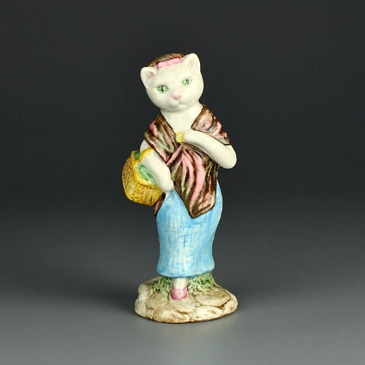 Винтажная статуэтка Кошка Англия Beatrix Potter Beswick Susan