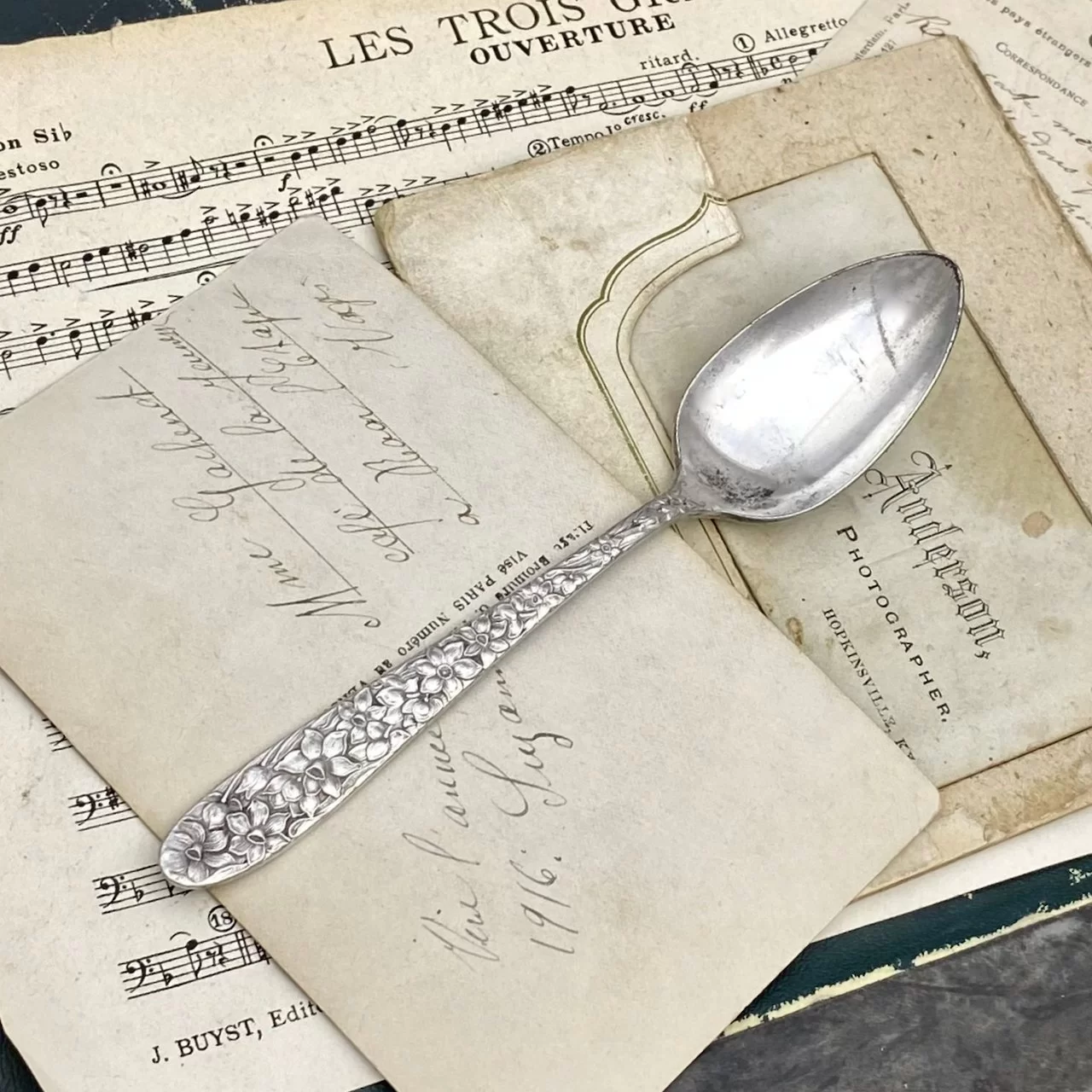 Антикварная чайная ложка National Silver Company