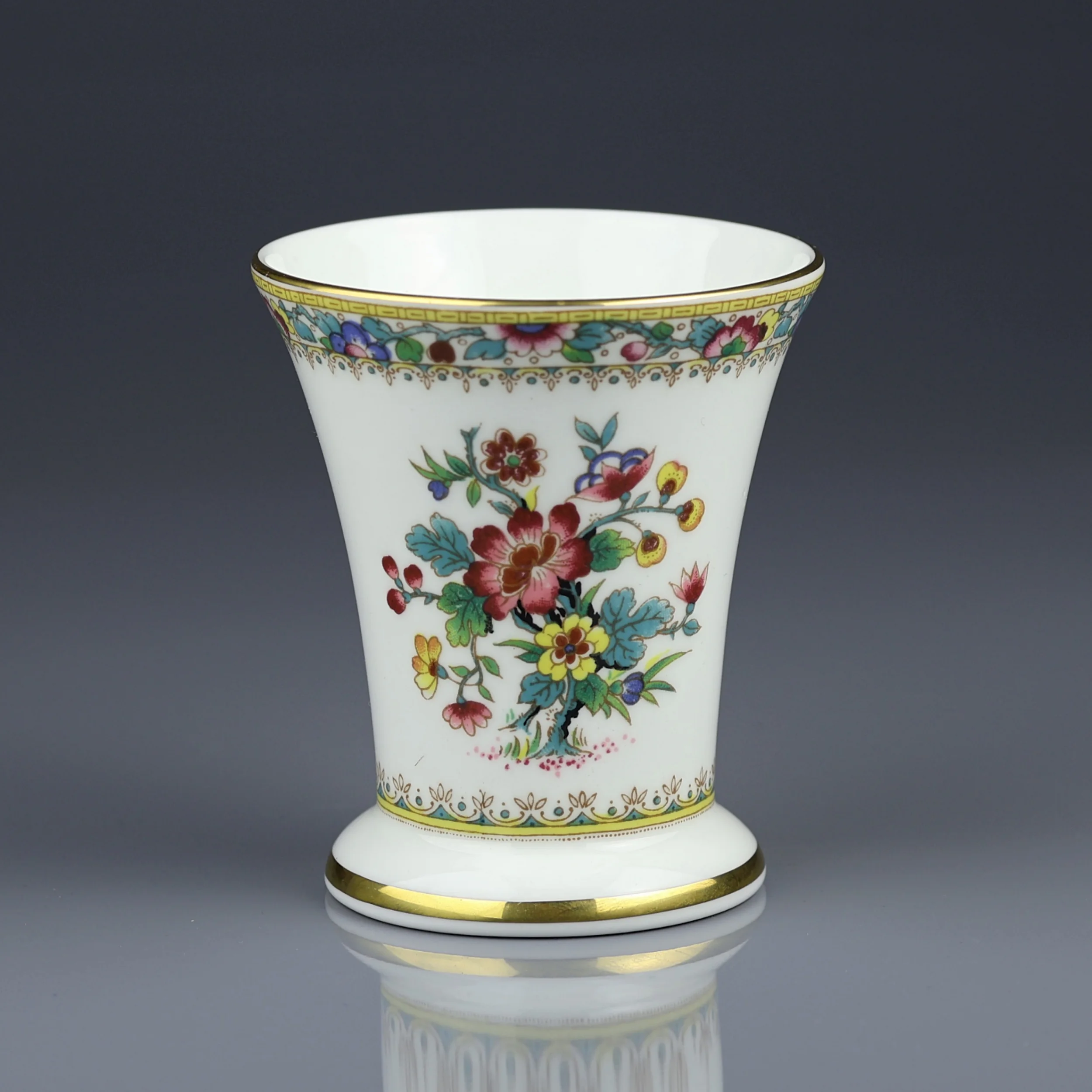 Винтажный декоративный фарфоровый стакан-ваза Англия Coalport Ming Rose Beaker