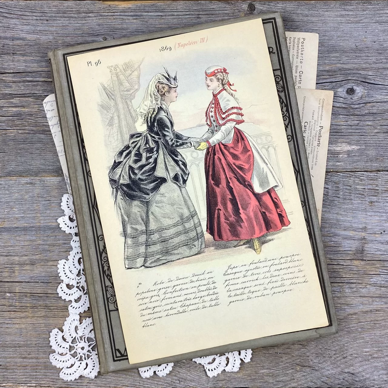 Антикварная французская иллюстрация Мода 19 века 1869 год Дамы беседуют на набережной