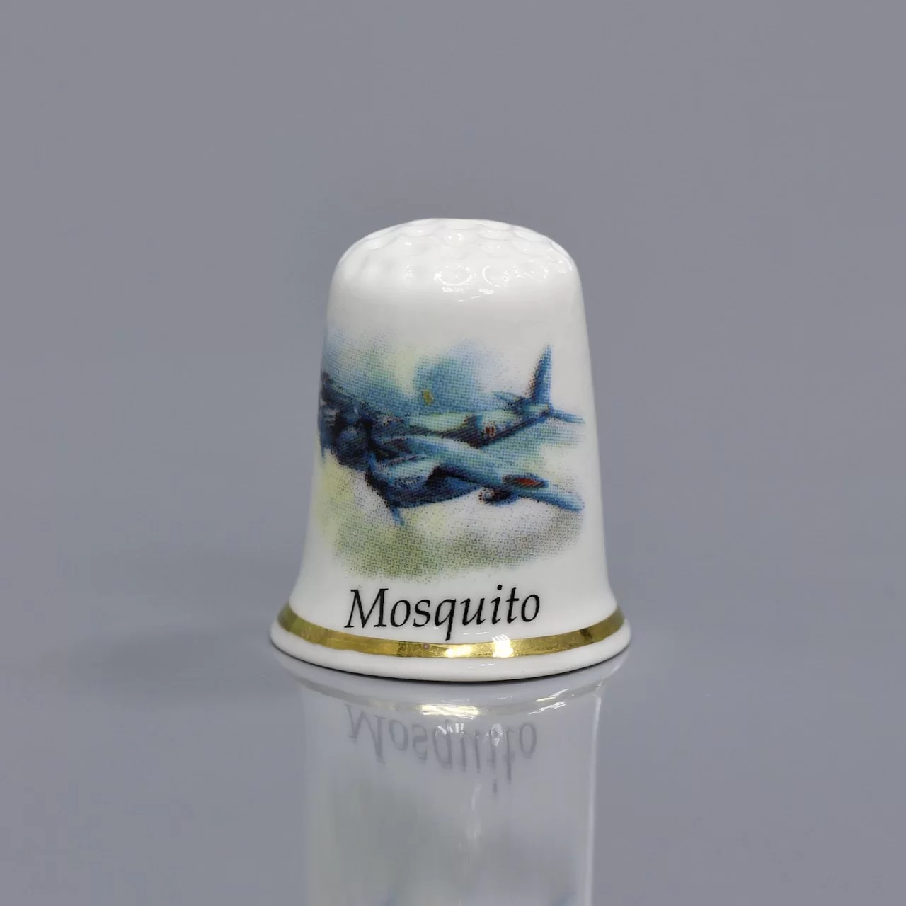 Винтажный фарфоровый напёрсток Англия Самолёт Mosquito