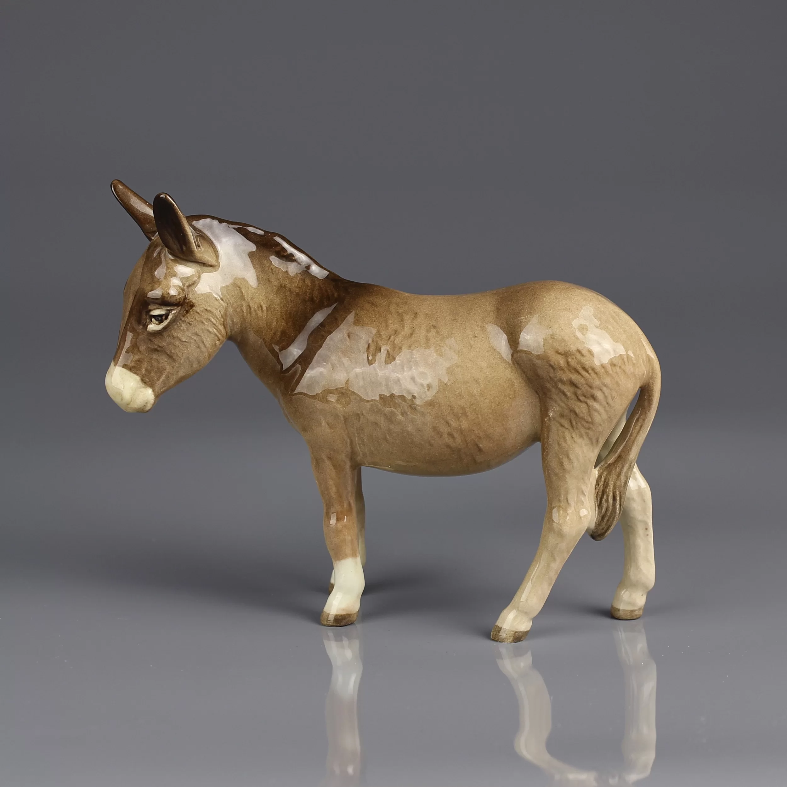 Винтажная фарфоровая статуэтка Ослик Осёл Англия Beswick Donkey 1364