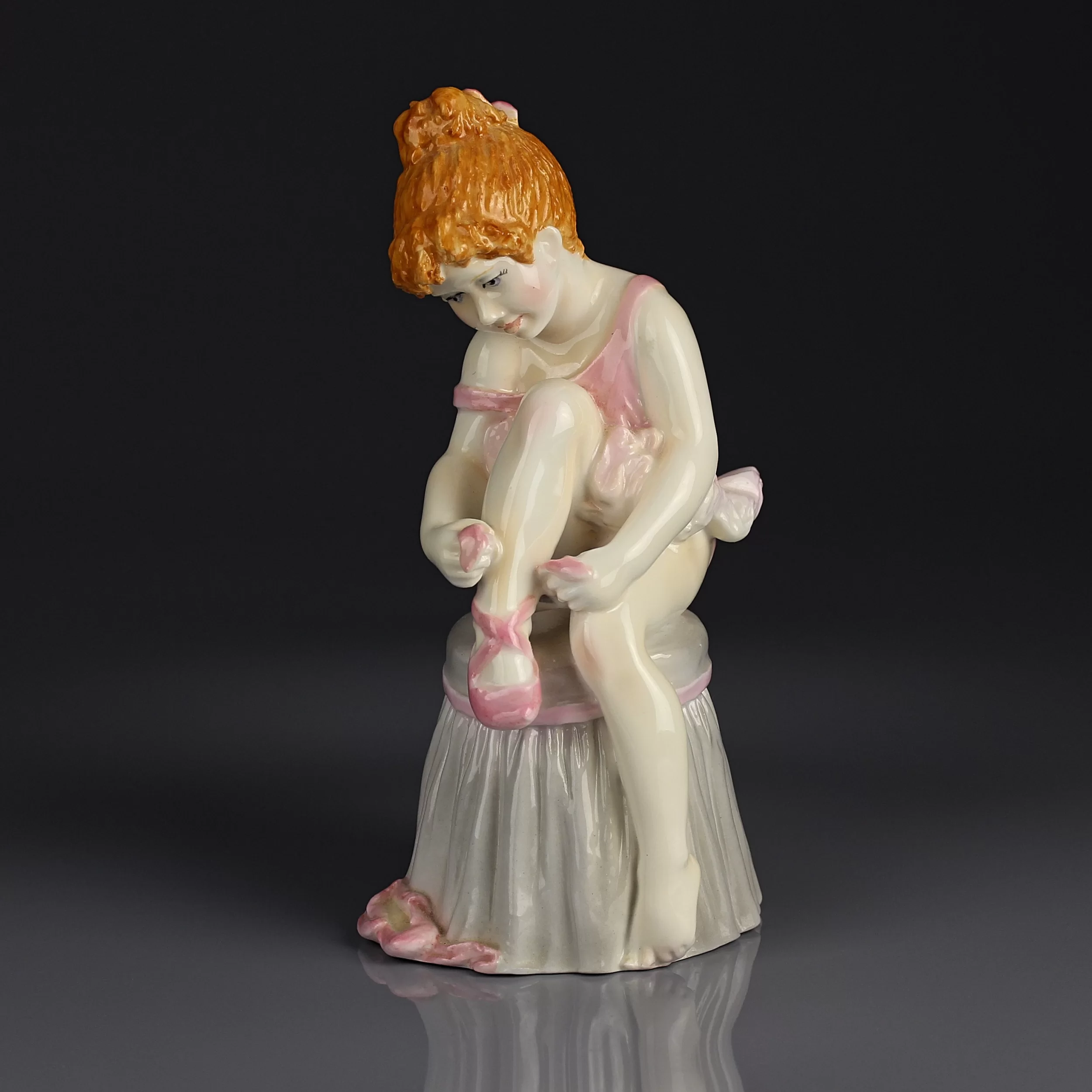 Винтажная фарфоровая статуэтка Балерина Англия Royal Worcester Ballet
