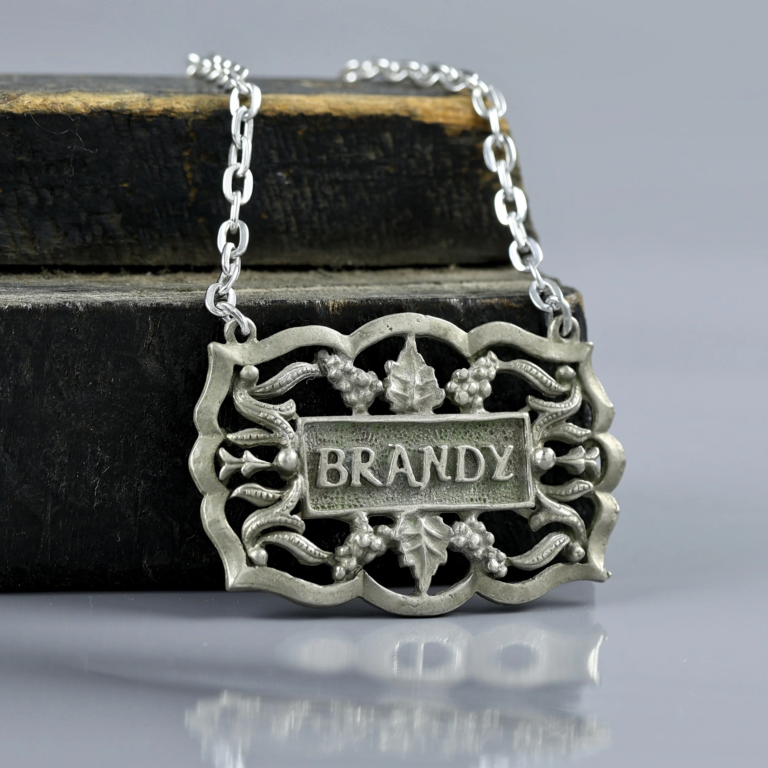 Винтажный английский подвесной лейбл для графина и декантера Бренди Brandy