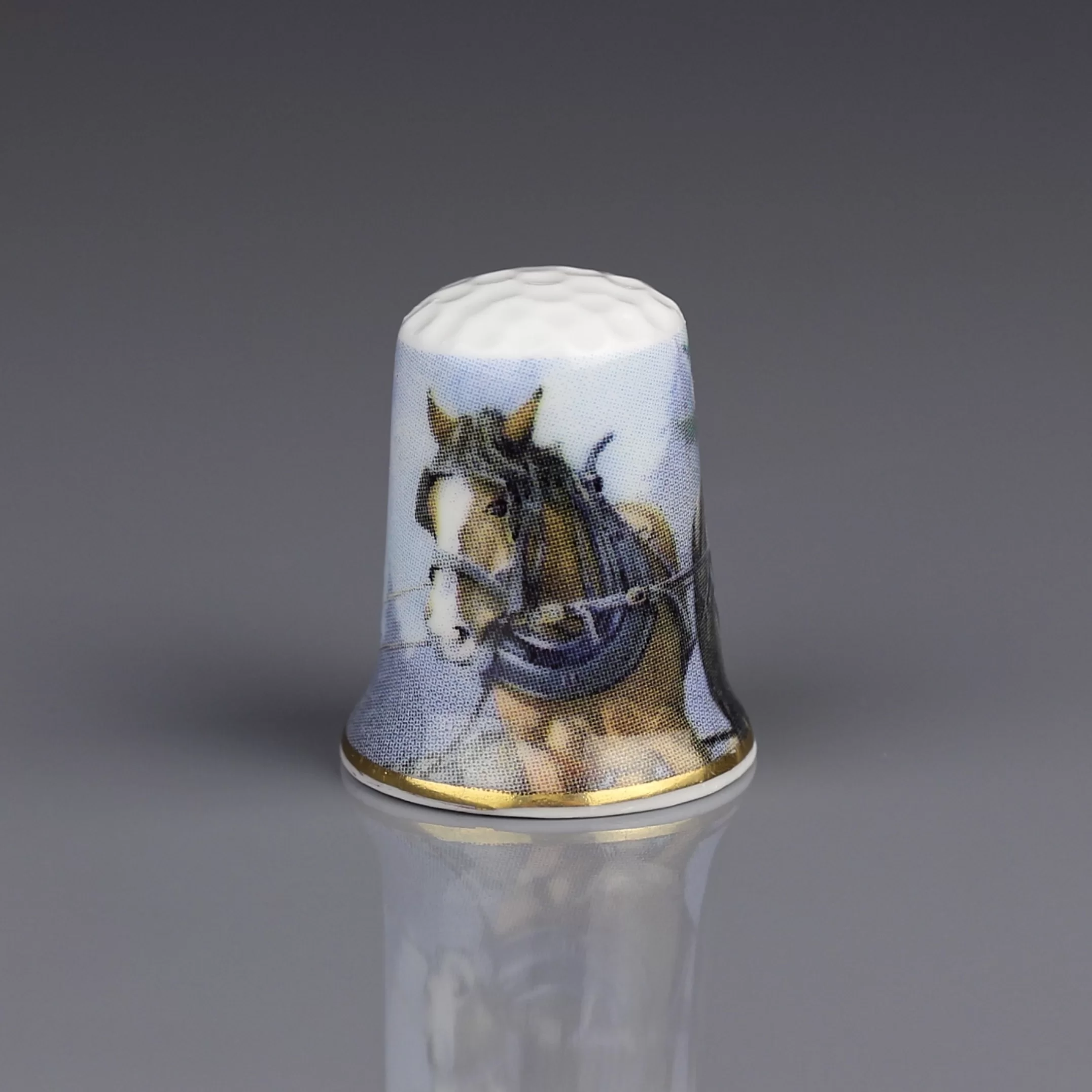 Винтажный английский фарфоровый напёрсток Лошади Bone China England