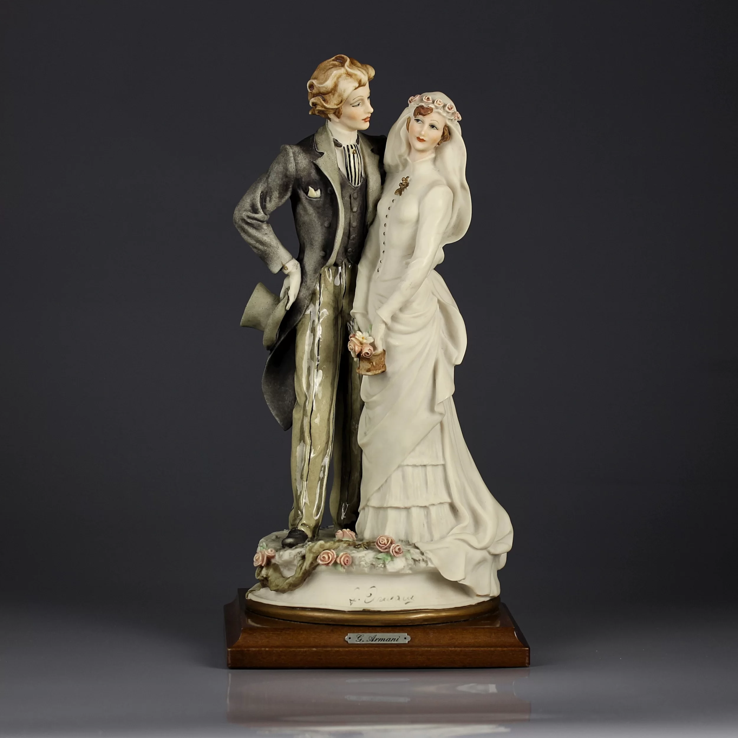 Винтажная статуэтка Свадьба Жених с невестой Giuseppe Armani Capodimonte