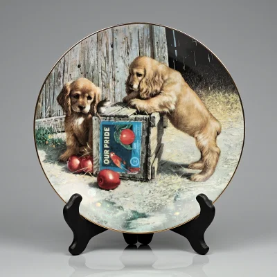 Тарелка винтажная фарфоровая декоративная Щенки и мышка США River Shore Double Take Puppy Playtime Plate Collection