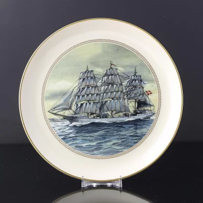 Тарелка винтажная декоративная настенная Фарфор Парусный корабль Danbury Mint Tall Ships Danmark