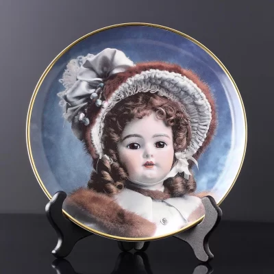 Тарелка винтажная декоративная настенная Фарфор Кукла Franklin Mint Hanau Doll Museum Portrait of Madeline