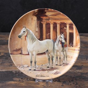 Тарелка винтажная декоративная настенная Англия Лошадь Арабская чистокровная Spode Noble Horse Arabian