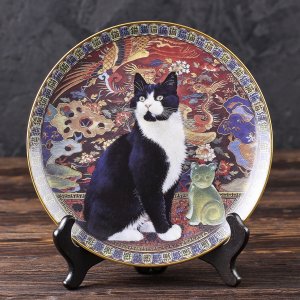 Тарелка винтажная декоративная настенная Фарфор Кошки мира Danbury Mint Cats Around the World Chesterton in China